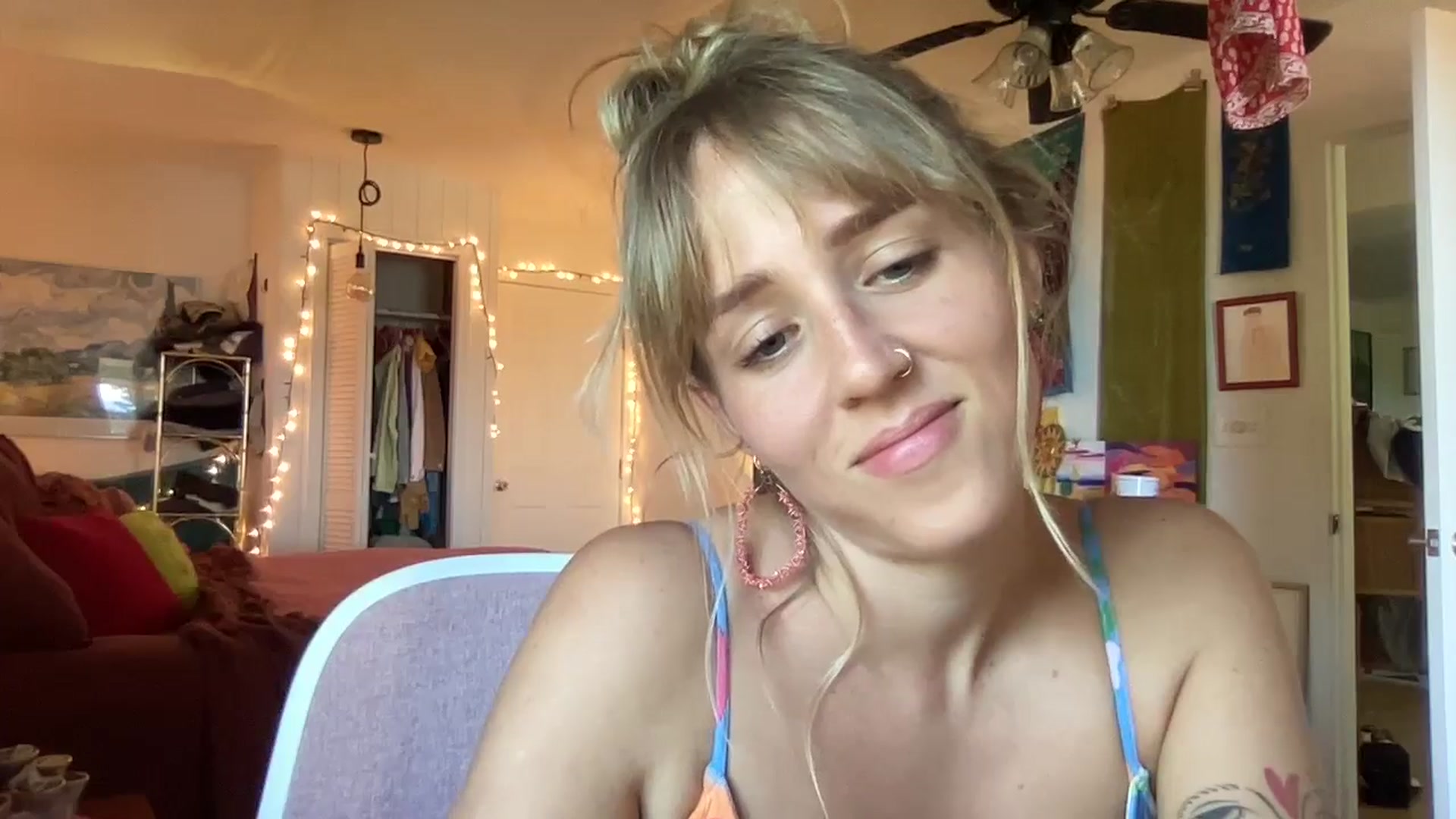 Gallery image thumbnail from PrincessElla_'s myfreecams stream on, 12/03/2024, 21:20 image 14 of 20