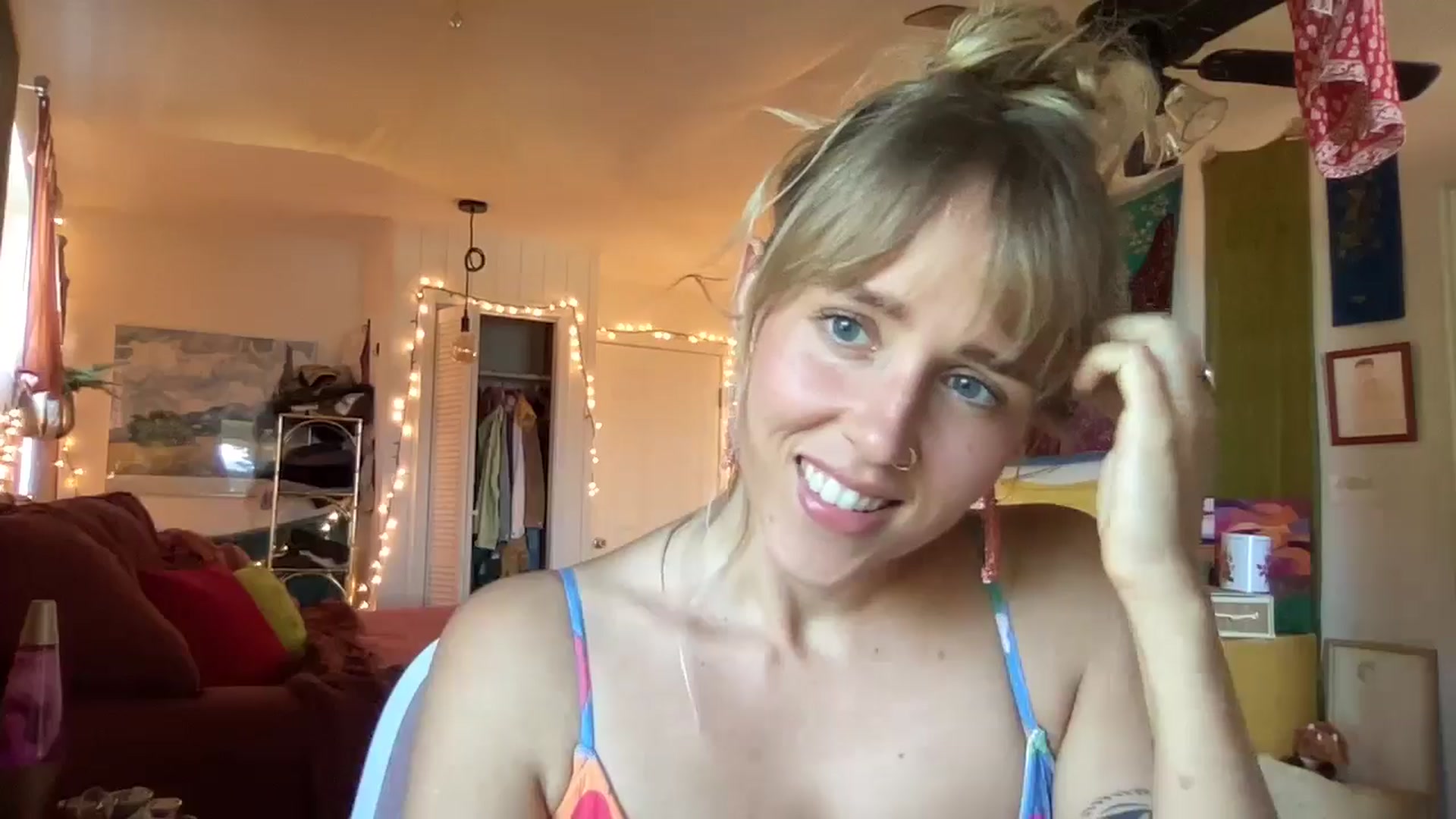 Gallery image thumbnail from PrincessElla_'s myfreecams stream on, 12/03/2024, 21:20 image 5 of 20