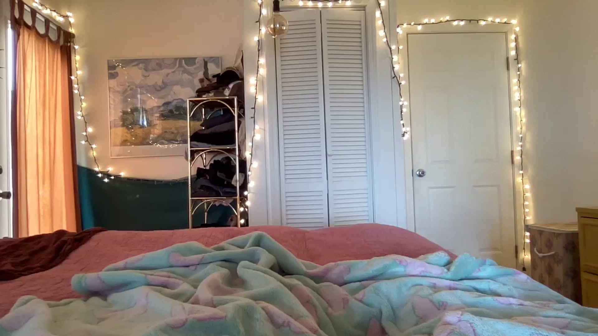 Gallery image thumbnail from PrincessElla_'s myfreecams stream on, 12/11/2024, 23:13 image 12 of 20