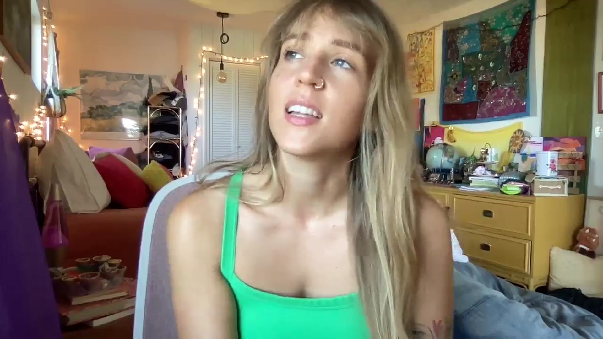 Gallery image thumbnail from PrincessElla_'s myfreecams stream on, 12/31/2024, 21:47 image 3 of 20