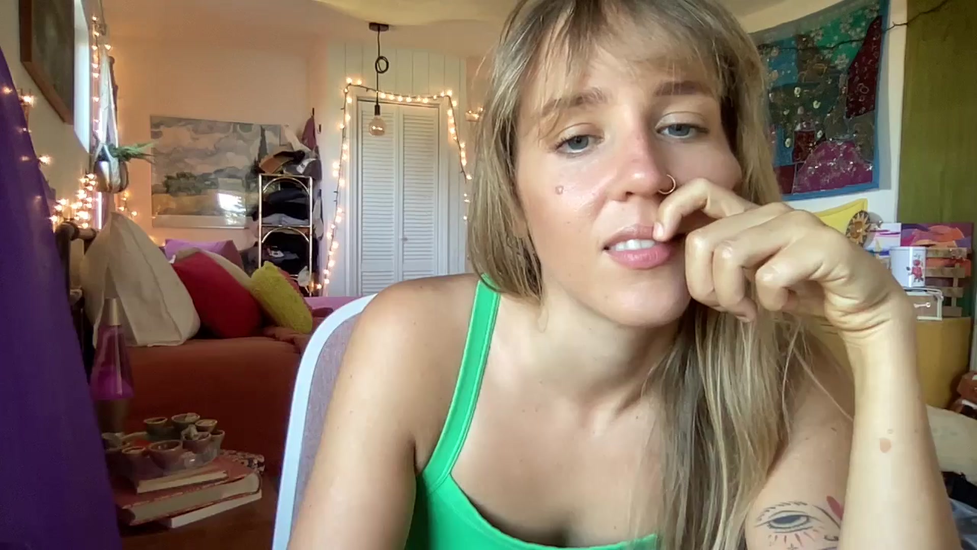 Gallery image thumbnail from PrincessElla_'s myfreecams stream on, 12/31/2024, 21:47 image 9 of 20