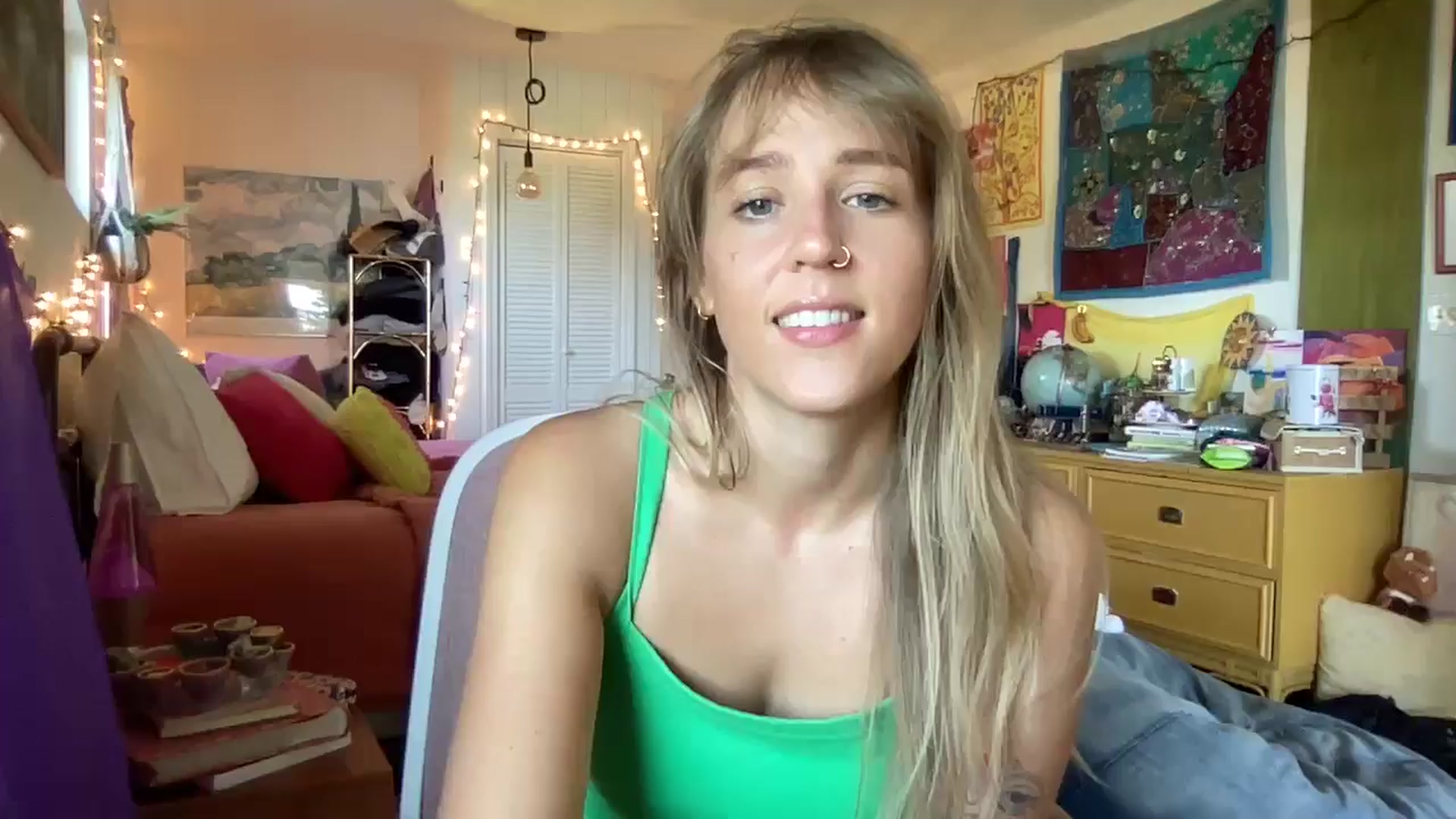 Gallery image thumbnail from PrincessElla_'s myfreecams stream on, 12/31/2024, 21:47 image 1 of 20