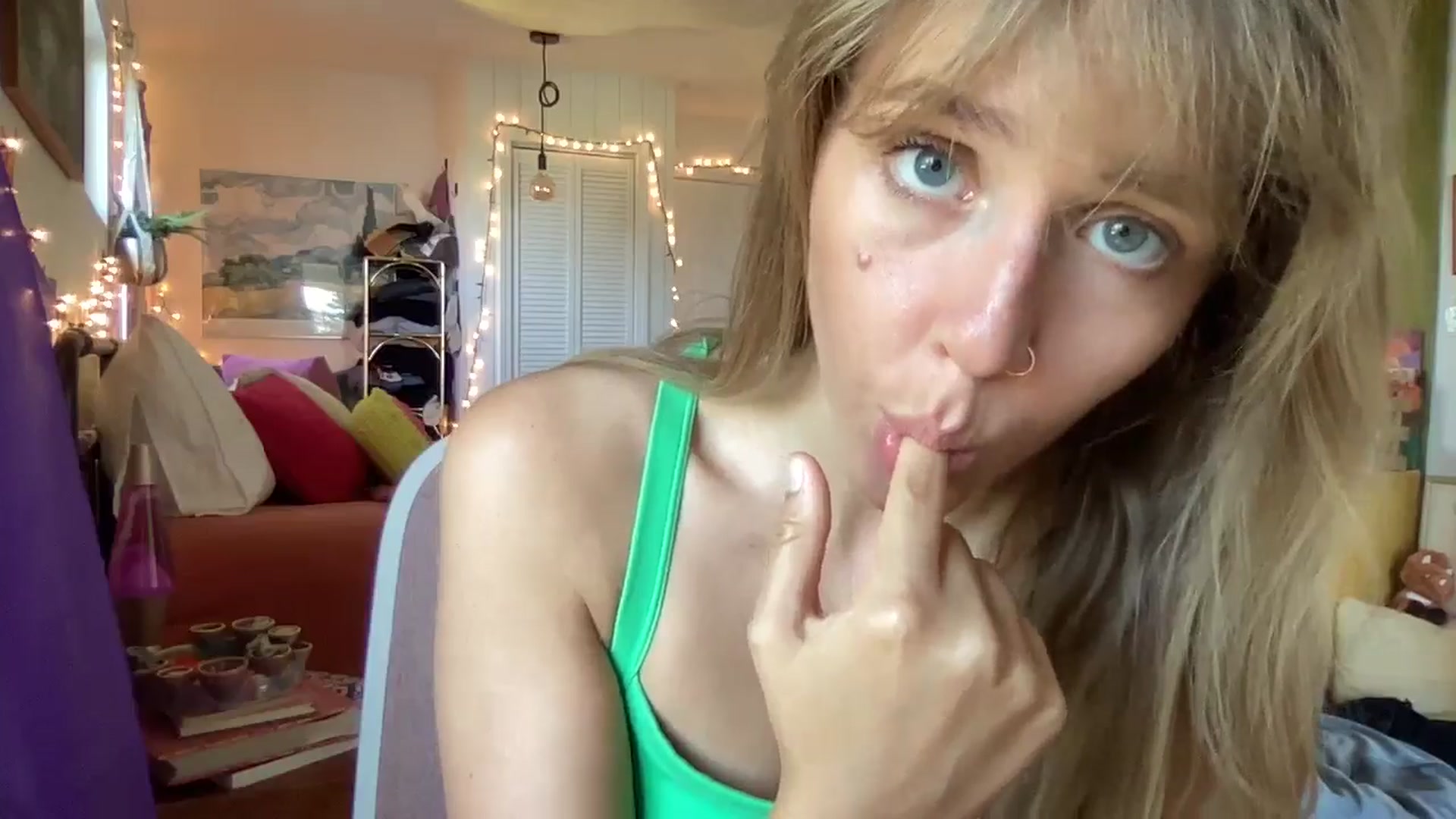 Gallery image thumbnail from PrincessElla_'s myfreecams stream on, 12/31/2024, 21:47 image 6 of 20