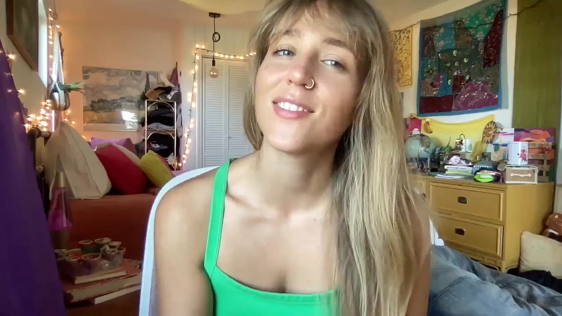 Gallery image thumbnail from PrincessElla_'s myfreecams stream on, 12/31/2024, 21:47 image 8 of 20