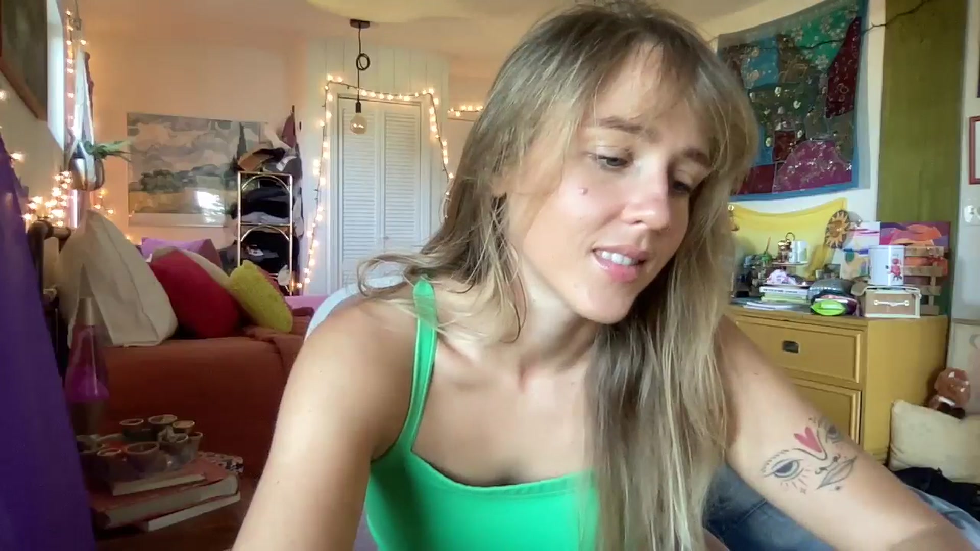 Gallery image thumbnail from PrincessElla_'s myfreecams stream on, 12/31/2024, 21:47 image 2 of 20