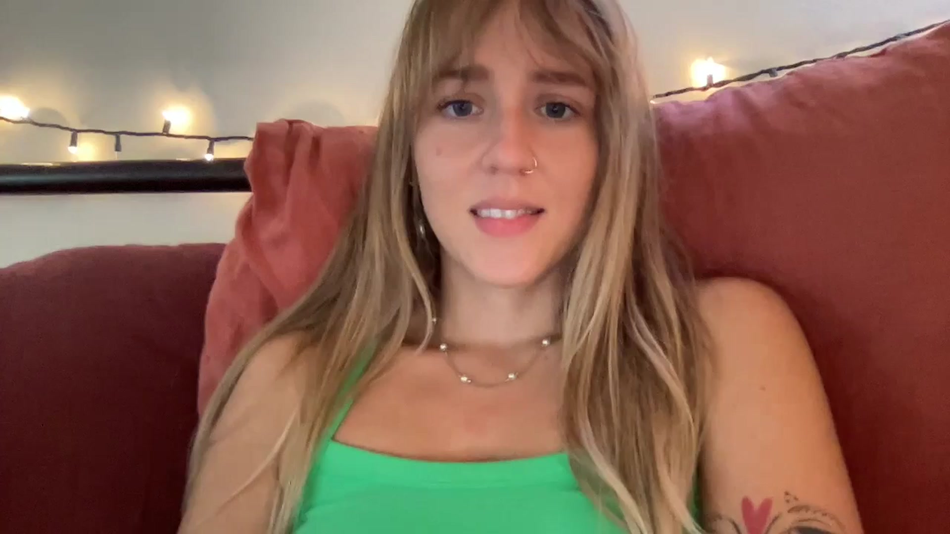Gallery image thumbnail from PrincessElla_'s myfreecams stream on, 01/04/2025, 20:57 image 1 of 20
