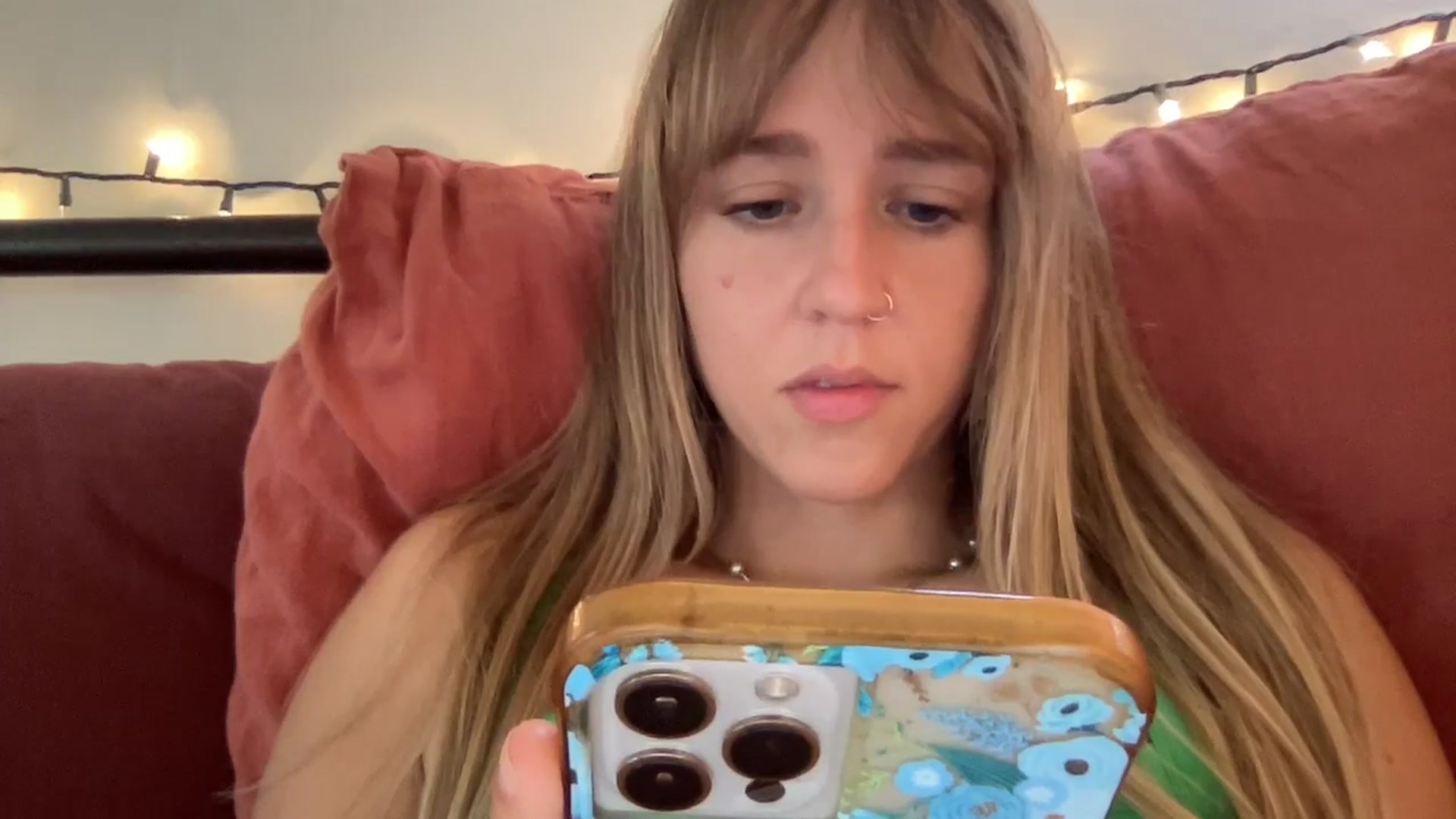 Gallery image thumbnail from PrincessElla_'s myfreecams stream on, 01/04/2025, 20:57 image 14 of 20