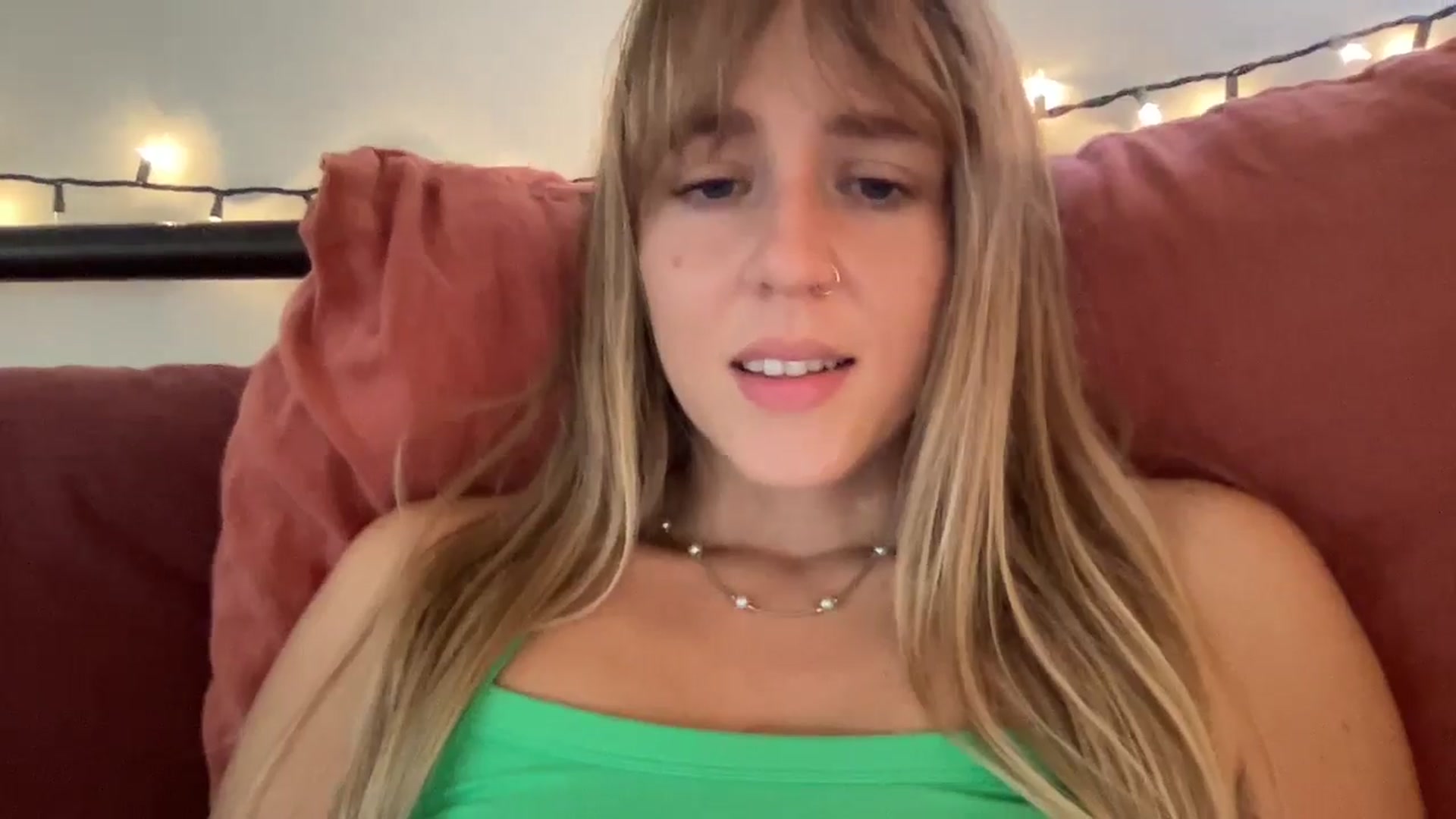 Gallery image thumbnail from PrincessElla_'s myfreecams stream on, 01/04/2025, 20:57 image 9 of 20