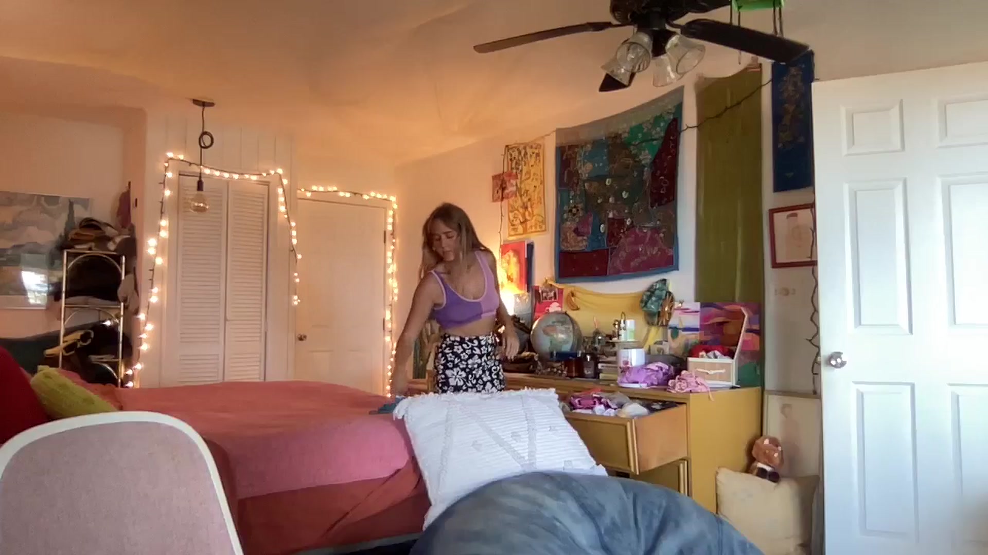 Gallery image thumbnail from PrincessElla_'s myfreecams stream on, 01/14/2025, 20:56 image 3 of 20