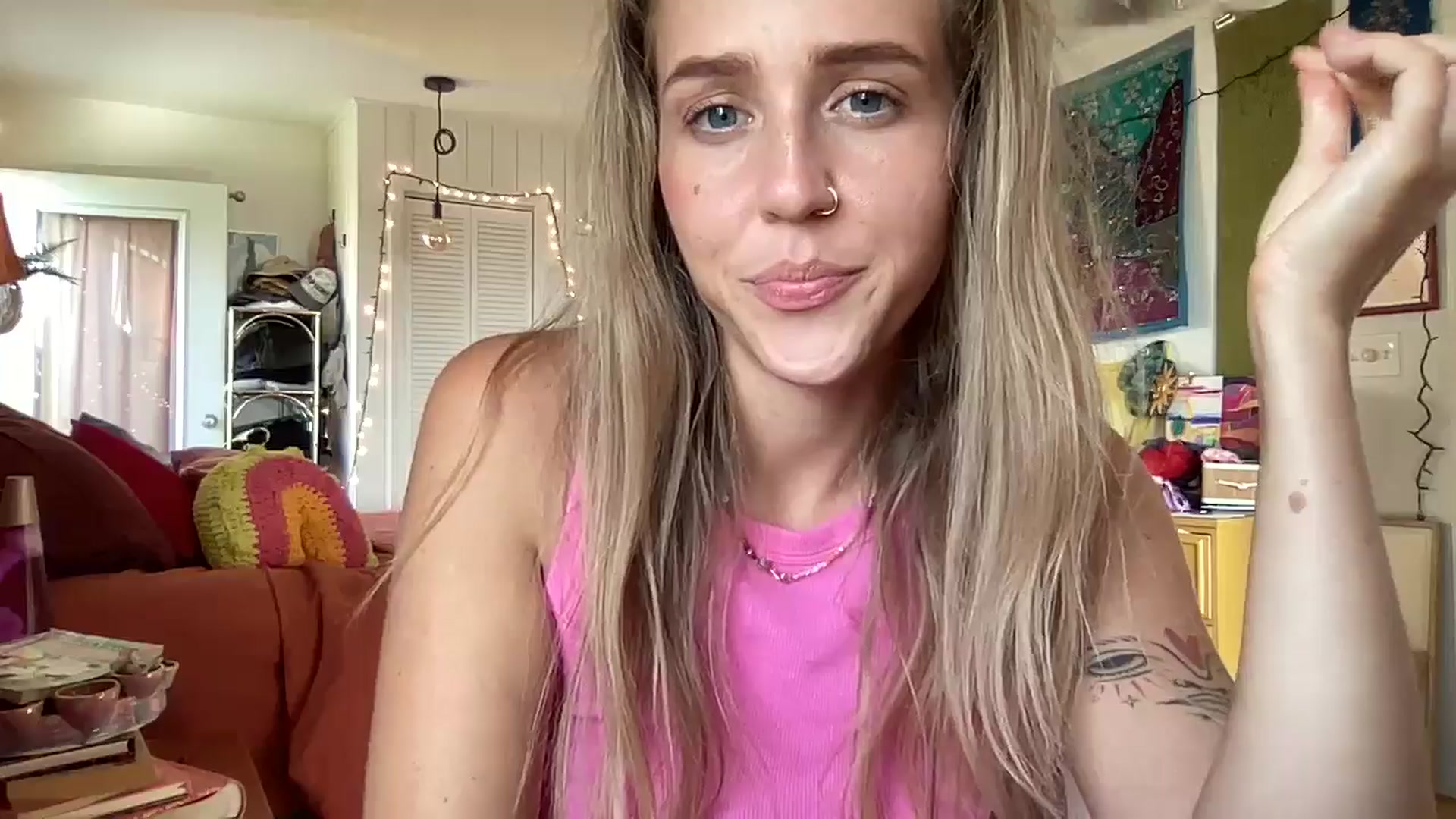 Gallery image thumbnail from PrincessElla_'s myfreecams stream on, 01/18/2025, 02:57 image 5 of 20