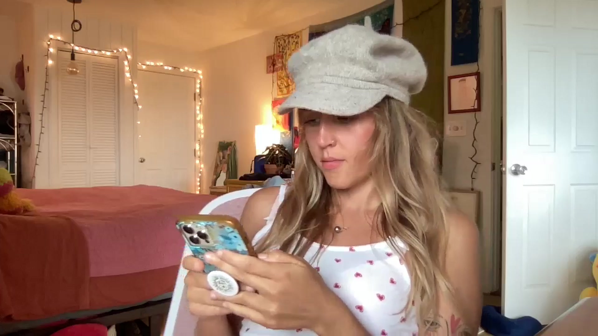 Gallery image thumbnail from PrincessElla_'s myfreecams stream on, 01/23/2025, 01:49 image 12 of 20
