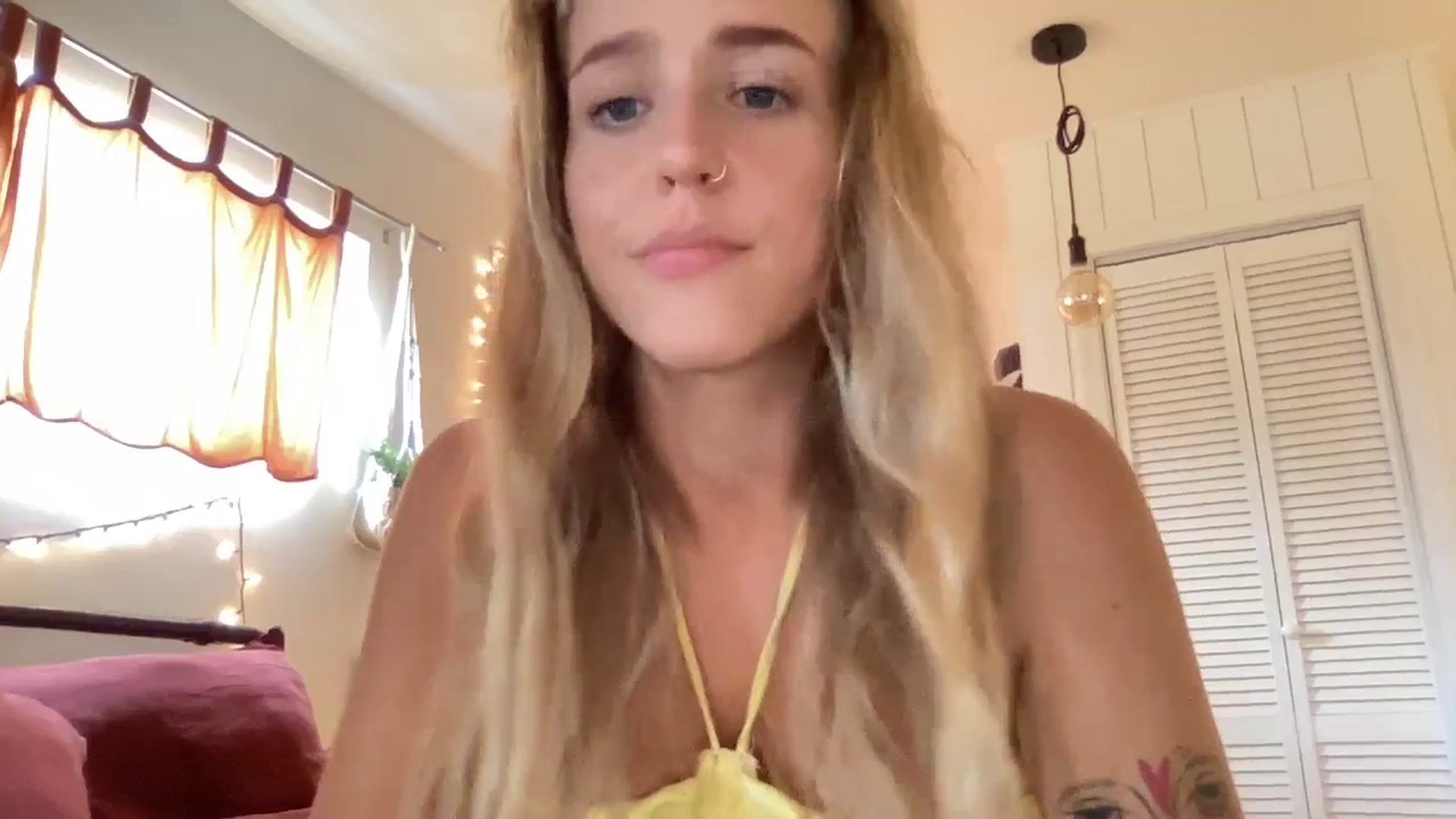 Gallery image thumbnail from PrincessElla_'s myfreecams stream on, 01/28/2025, 21:42 image 19 of 20