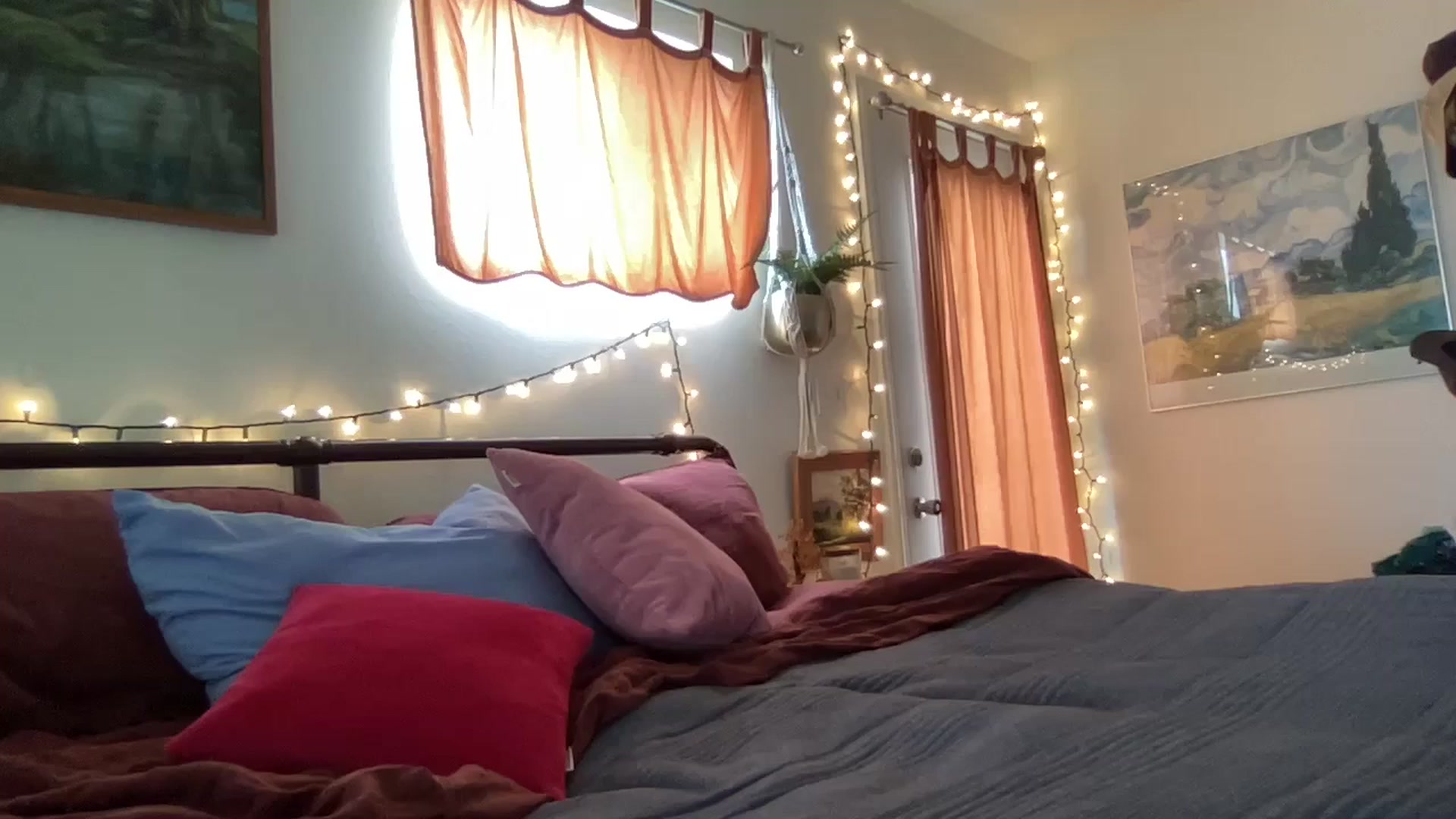 Gallery image thumbnail from PrincessElla_'s myfreecams stream on, 01/31/2025, 22:28 image 10 of 20