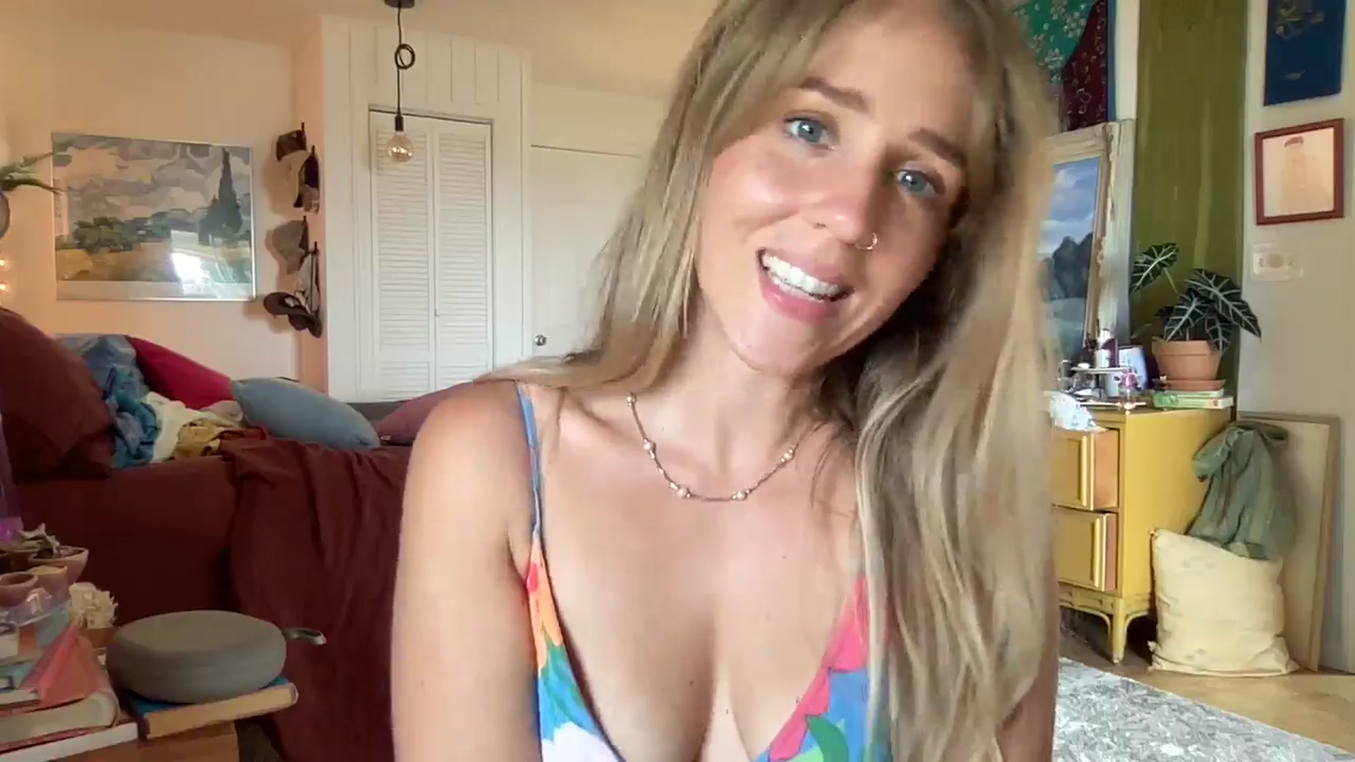 Gallery image thumbnail from PrincessElla_'s myfreecams stream on, 02/06/2025, 01:20 image 7 of 20