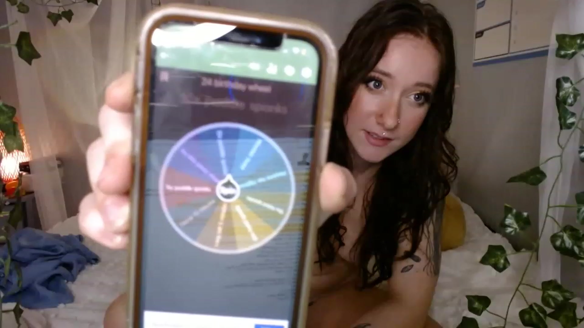 Gallery image thumbnail from PrincessH's myfreecams stream on, 04/03/2023, 04:27 image 12 of 20