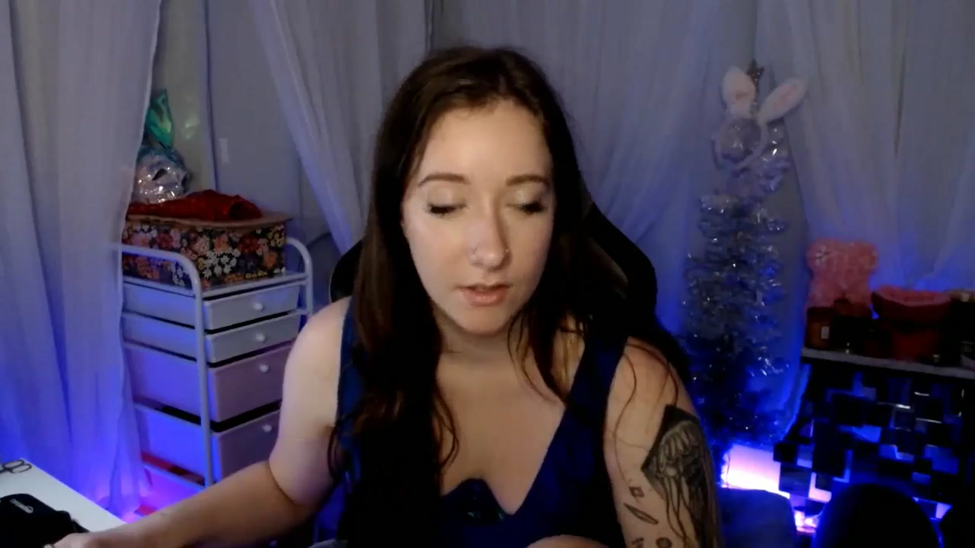 Gallery image thumbnail from PrincessH's myfreecams stream on, 05/04/2024, 05:43 image 7 of 20
