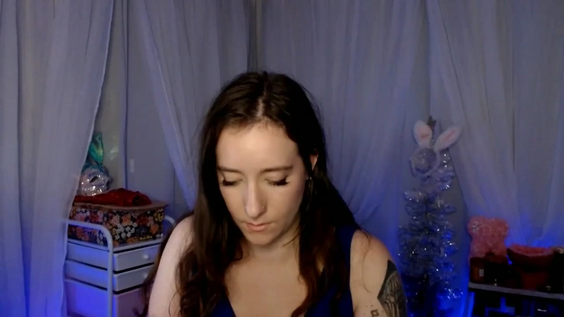 Gallery image thumbnail from PrincessH's myfreecams stream on, 05/04/2024, 05:43 image 15 of 20