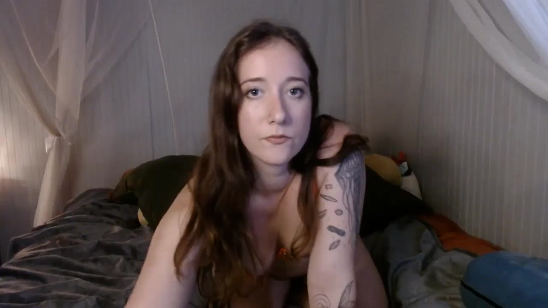 Gallery image thumbnail from PrincessH's myfreecams stream on, 08/27/2024, 06:35 image 17 of 20