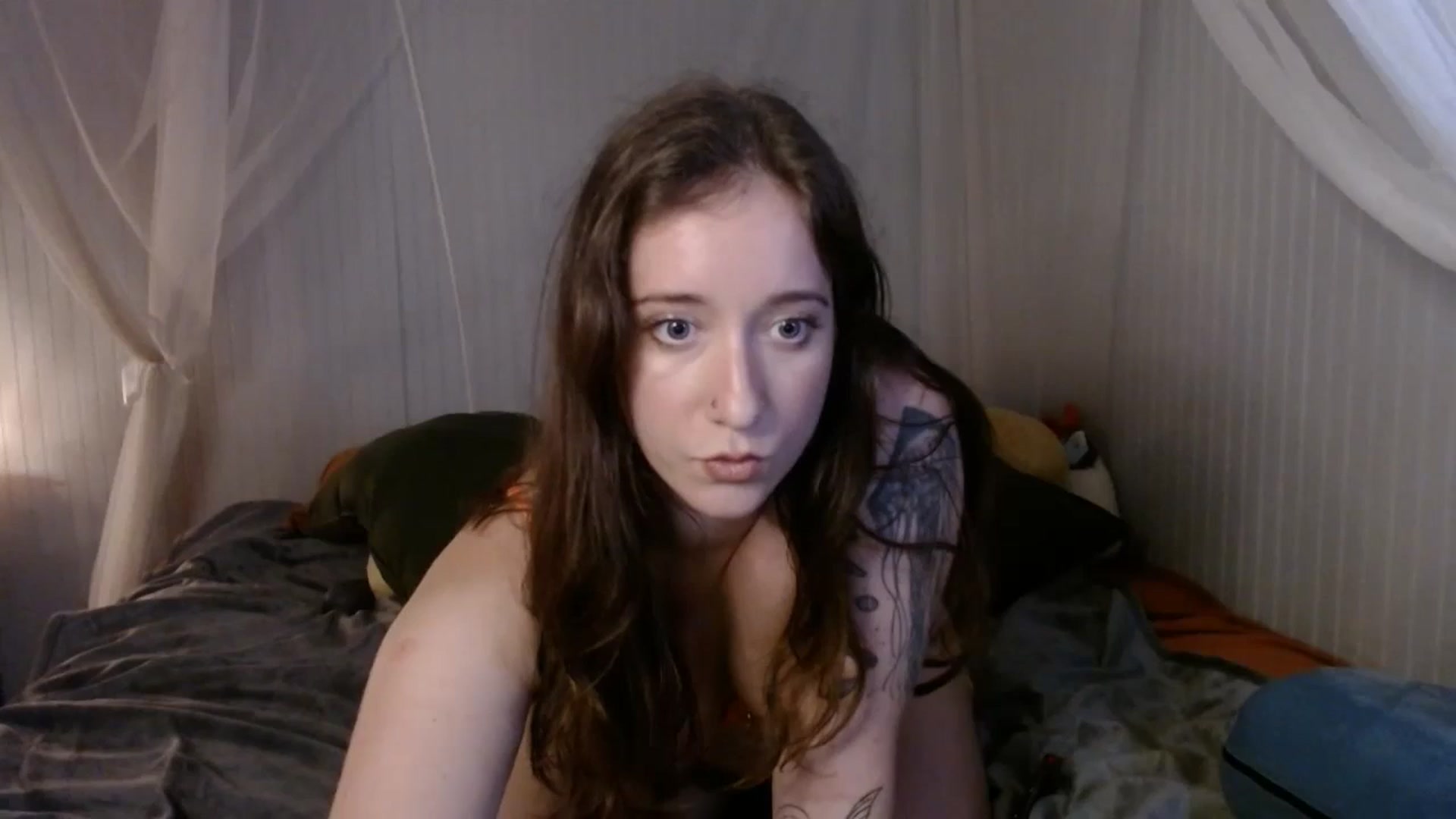 Gallery image thumbnail from PrincessH's myfreecams stream on, 08/27/2024, 06:35 image 19 of 20