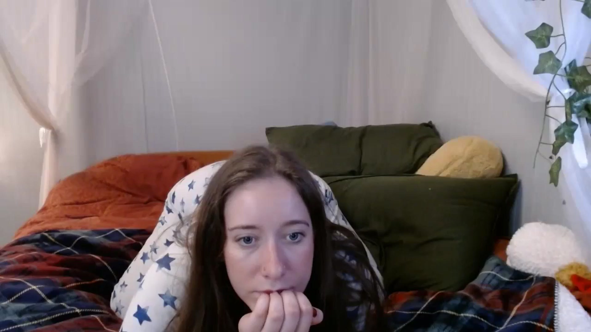 Gallery image thumbnail from PrincessH's myfreecams stream on, 08/29/2024, 07:10 image 18 of 20