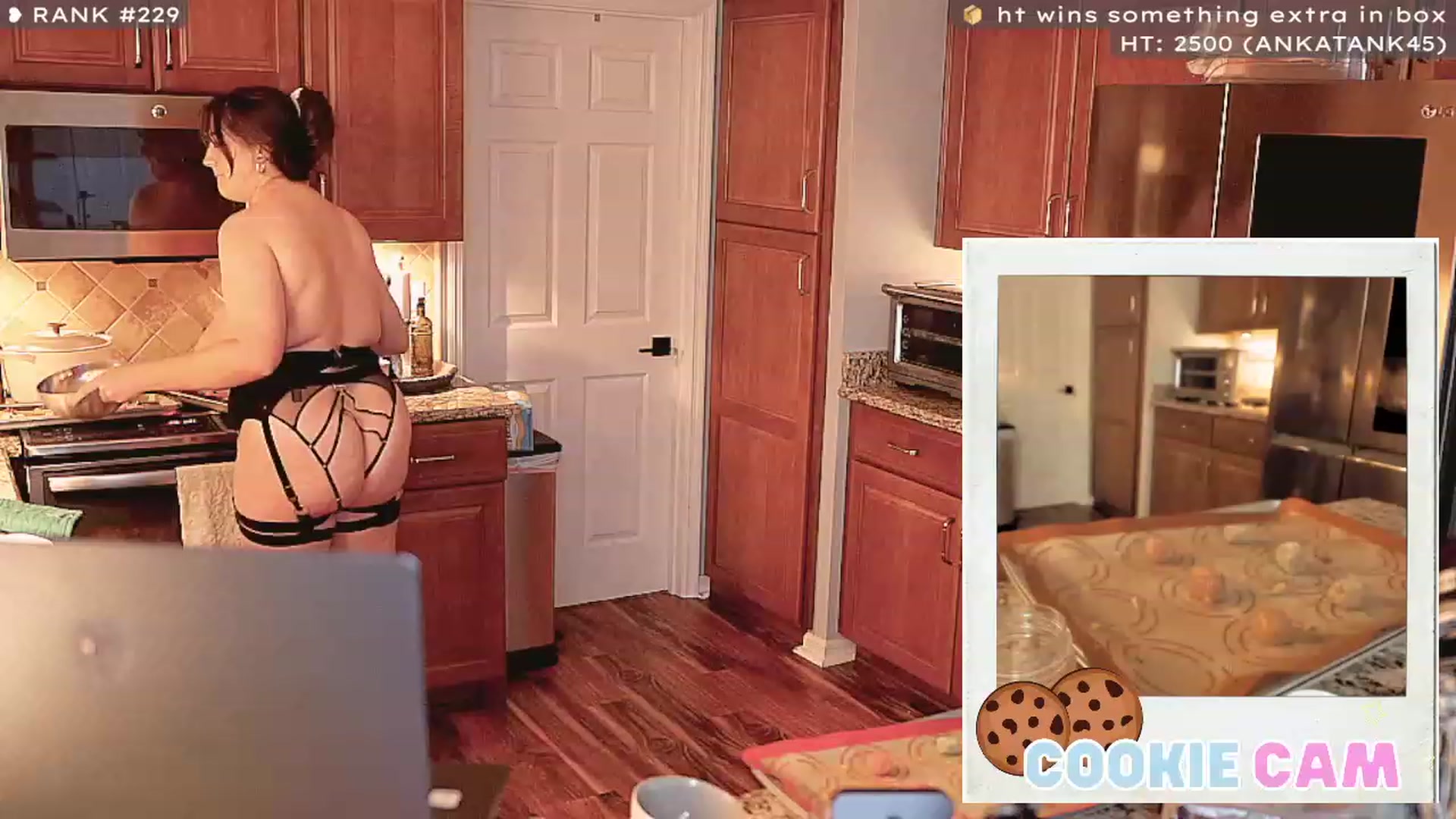 Gallery image thumbnail from PrincessKate's myfreecams stream on, 12/14/2022, 22:42 image 8 of 20