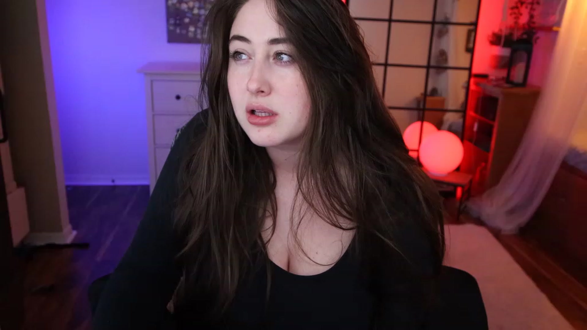 Gallery image thumbnail from PrincessKate's myfreecams stream on, 03/22/2023, 03:31 image 2 of 20