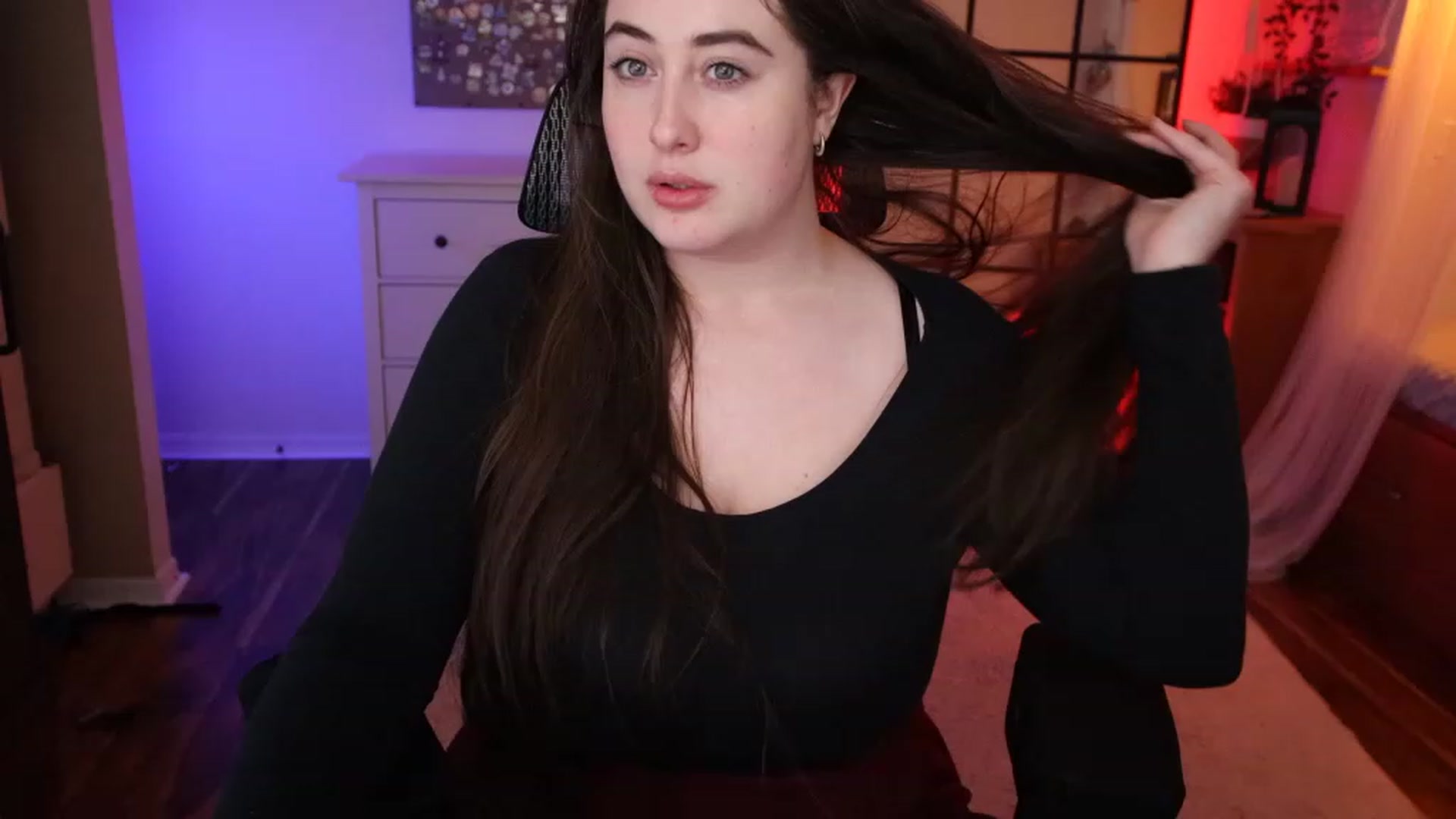 Gallery image thumbnail from PrincessKate's myfreecams stream on, 03/22/2023, 03:31 image 12 of 20