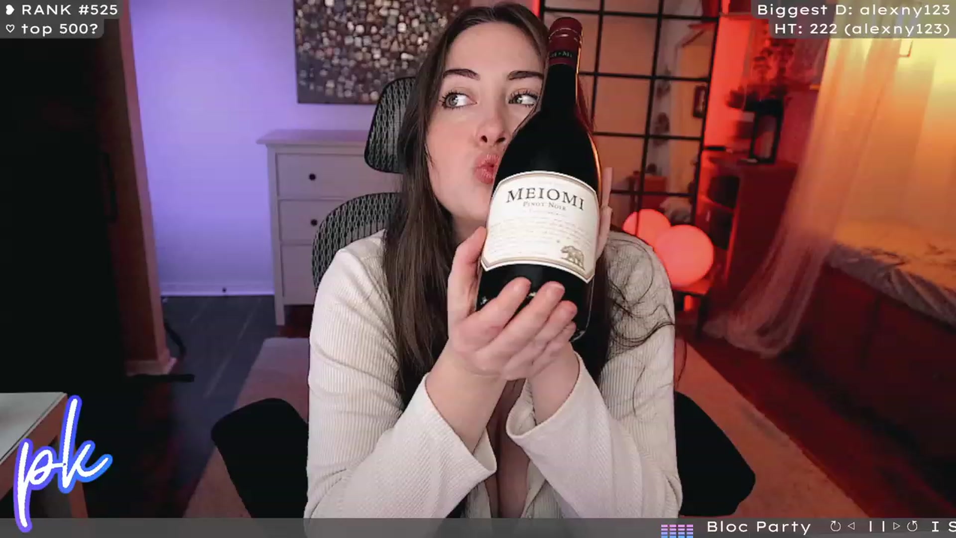 Gallery image thumbnail from PrincessKate's myfreecams stream on, 03/24/2023, 04:03 image 3 of 20