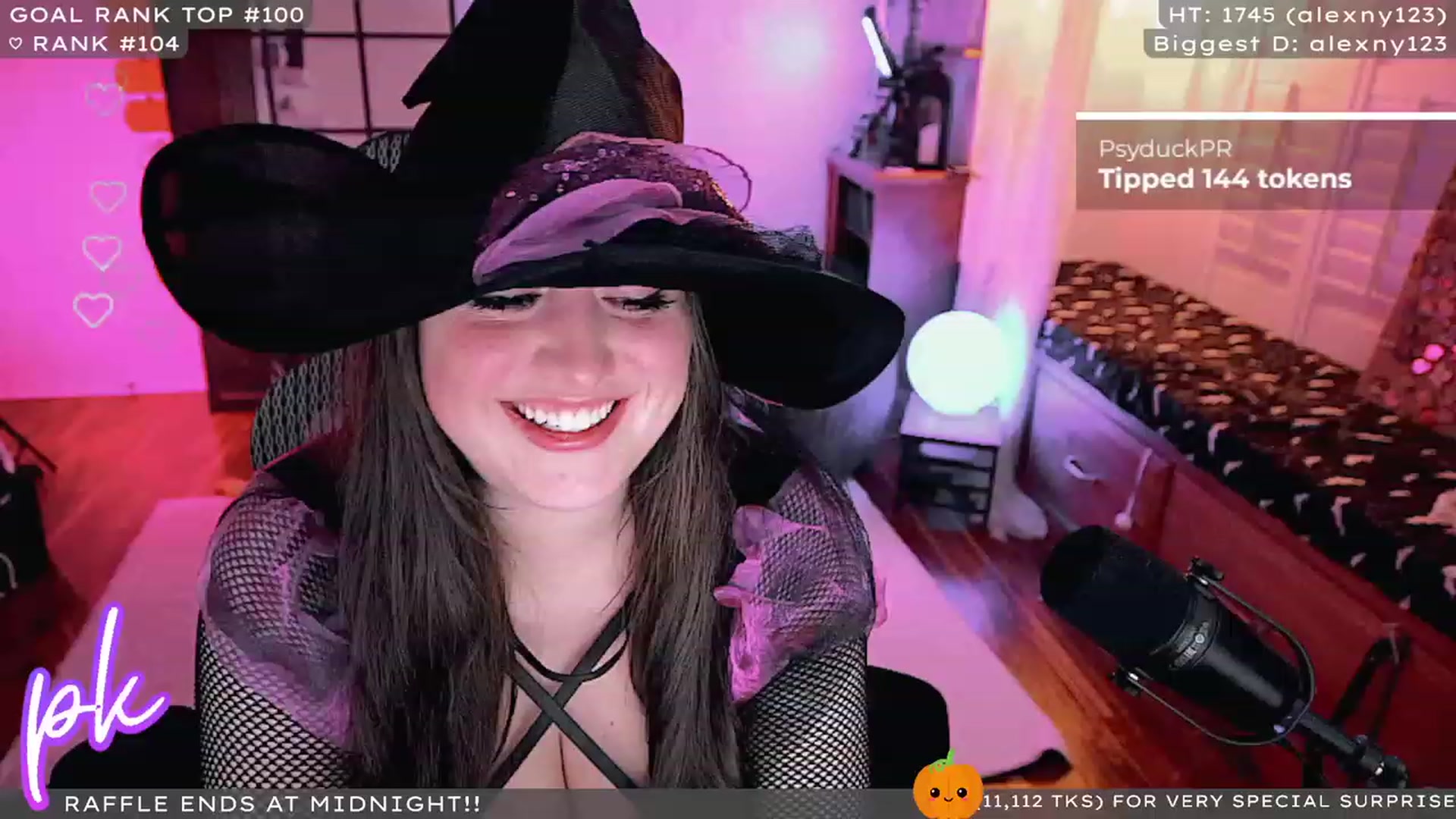 Gallery image thumbnail from PrincessKate's myfreecams stream on, 11/01/2023, 05:31 image 11 of 20