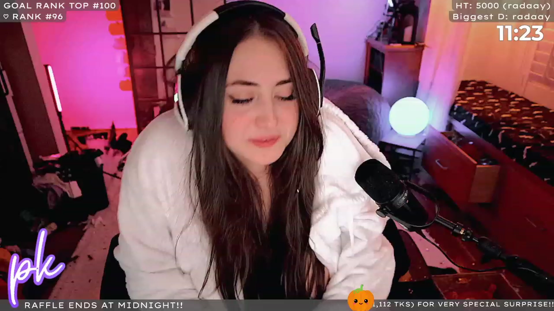 Gallery image thumbnail from PrincessKate's myfreecams stream on, 11/01/2023, 07:07 image 17 of 20