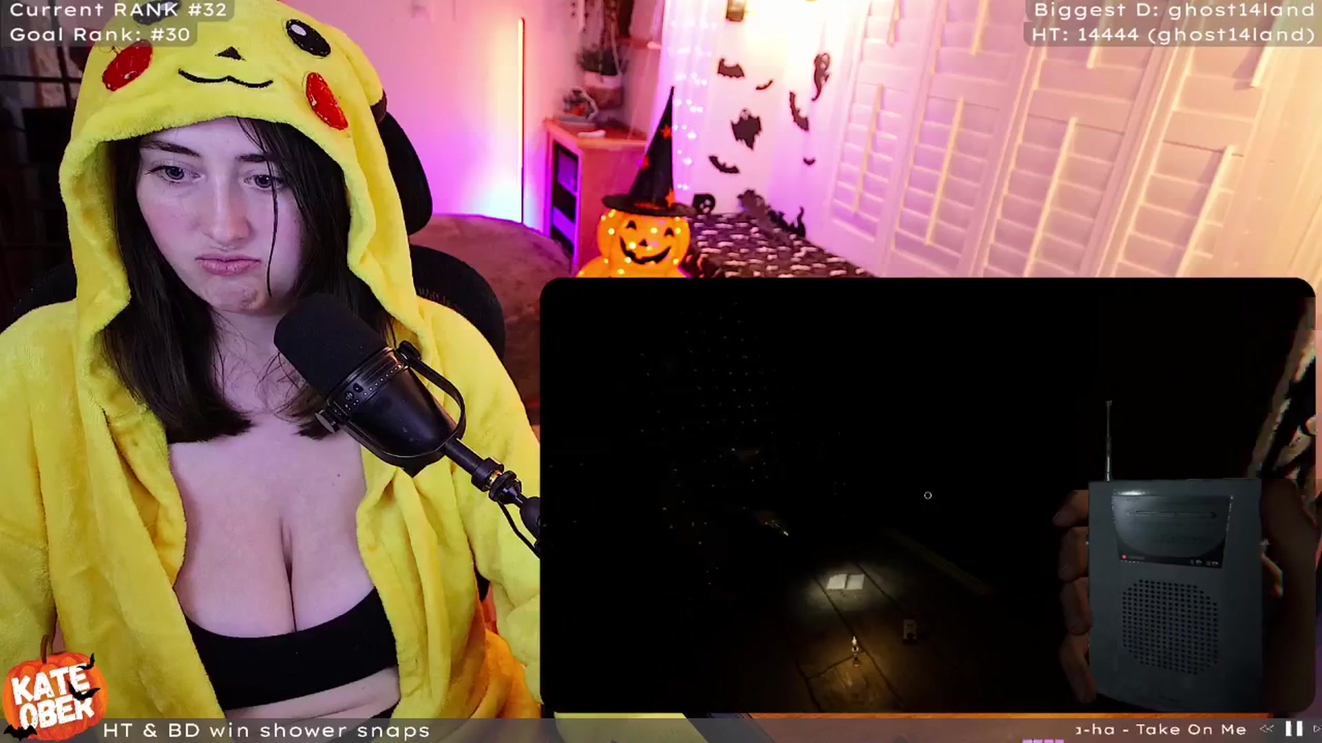 Gallery image thumbnail from PrincessKate's myfreecams stream on, 10/08/2024, 04:19 image 2 of 20
