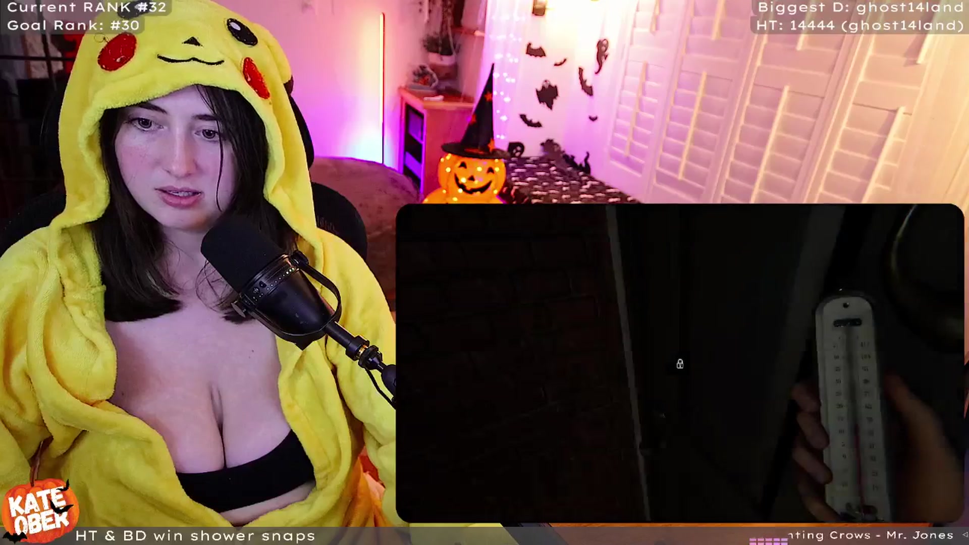 Gallery image thumbnail from PrincessKate's myfreecams stream on, 10/08/2024, 04:19 image 9 of 20
