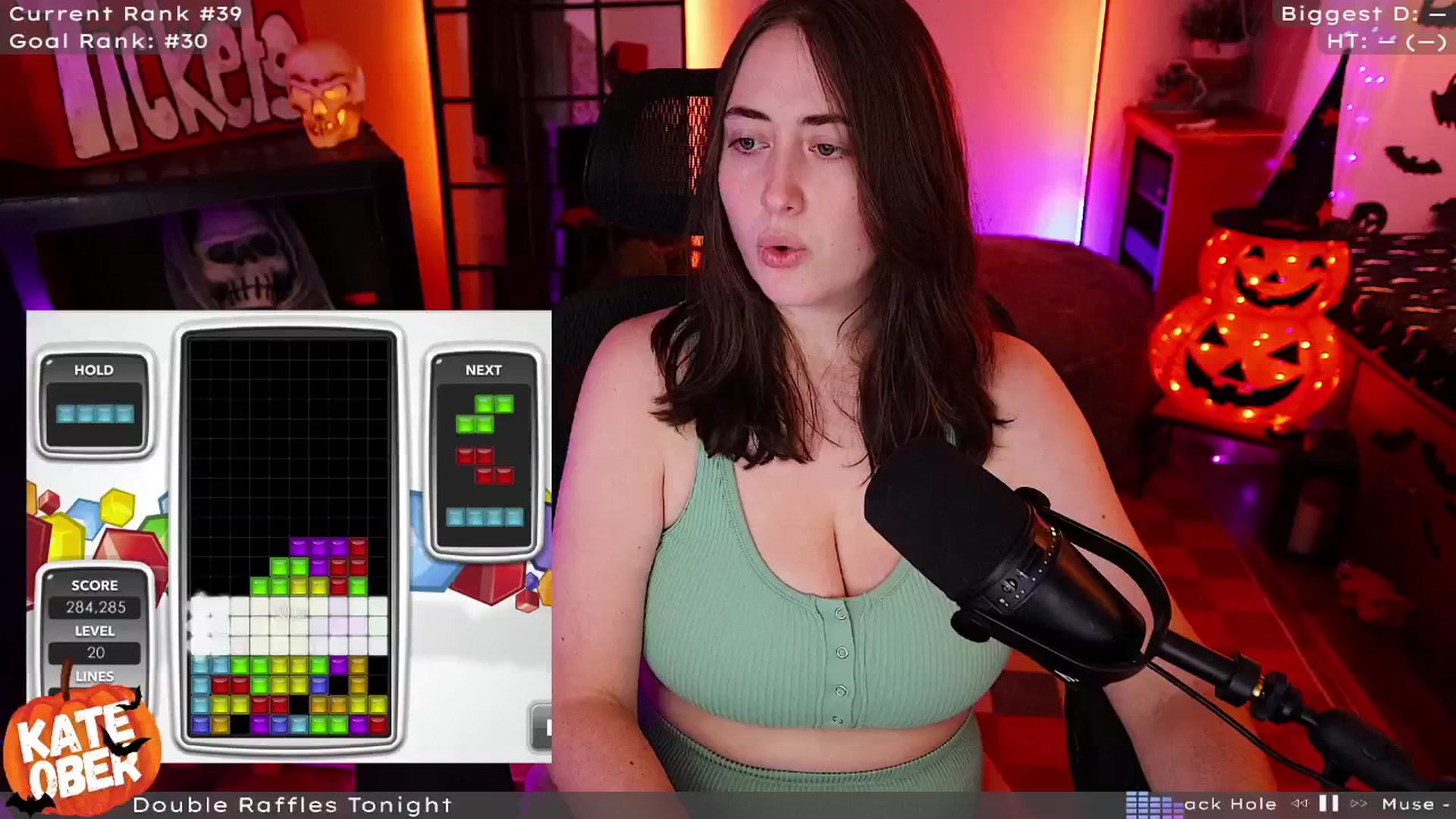 Gallery image thumbnail from PrincessKate's myfreecams stream on, 10/09/2024, 02:55 image 3 of 20