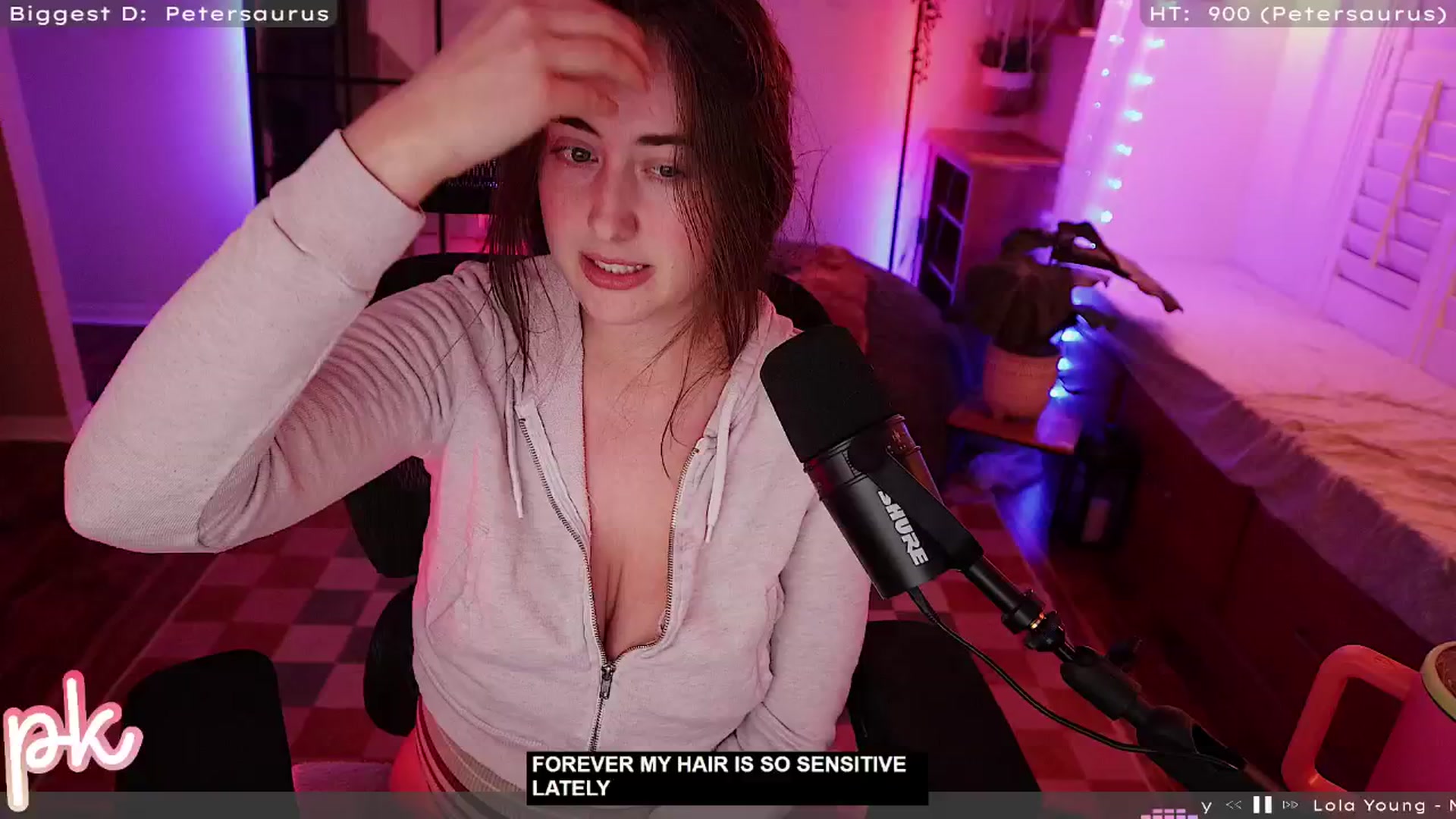 Gallery image thumbnail from PrincessKate's myfreecams stream on, 03/19/2025, 03:32 image 15 of 20