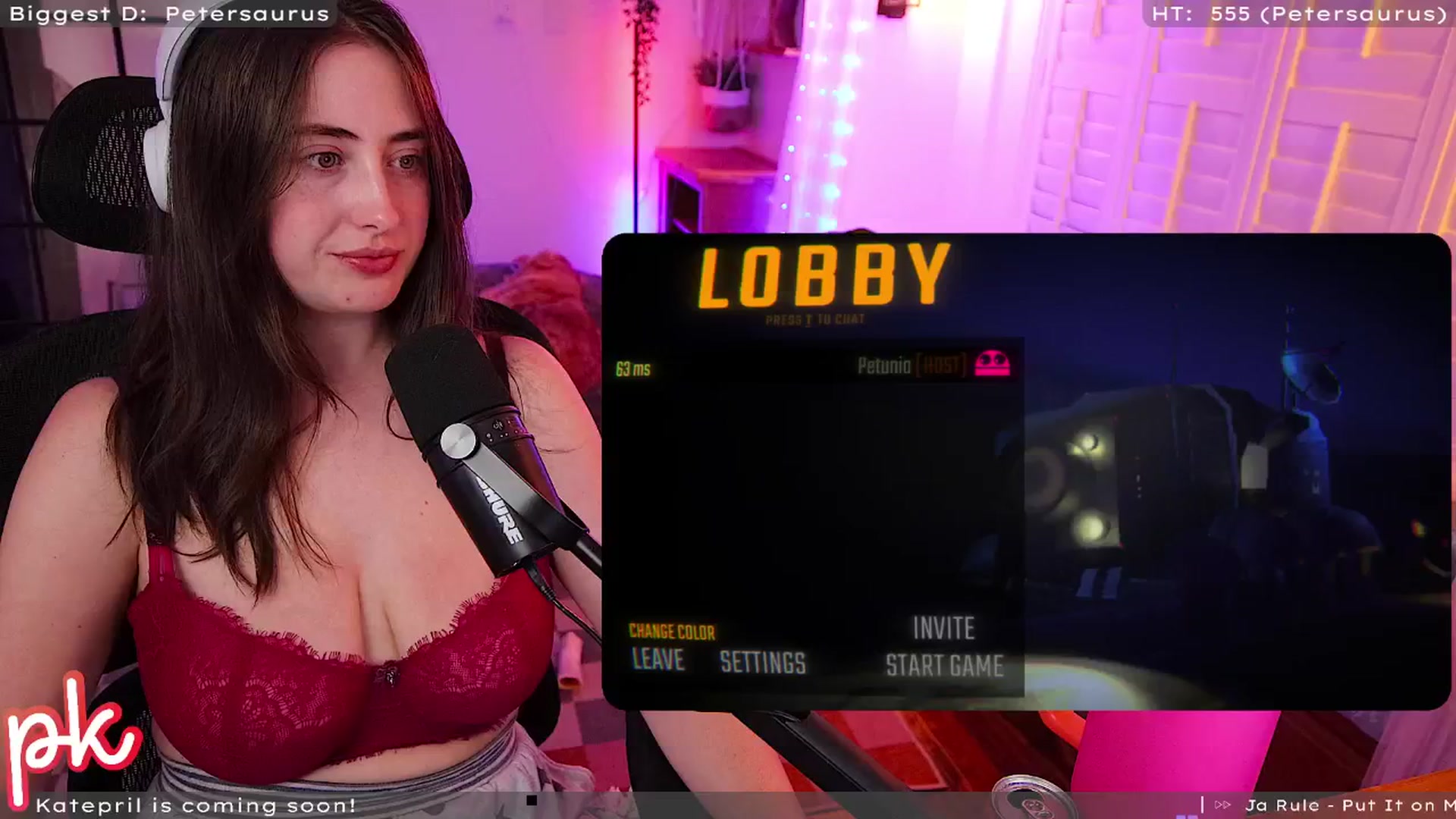 Gallery image thumbnail from PrincessKate's myfreecams stream on, 03/28/2025, 02:54 image 14 of 20