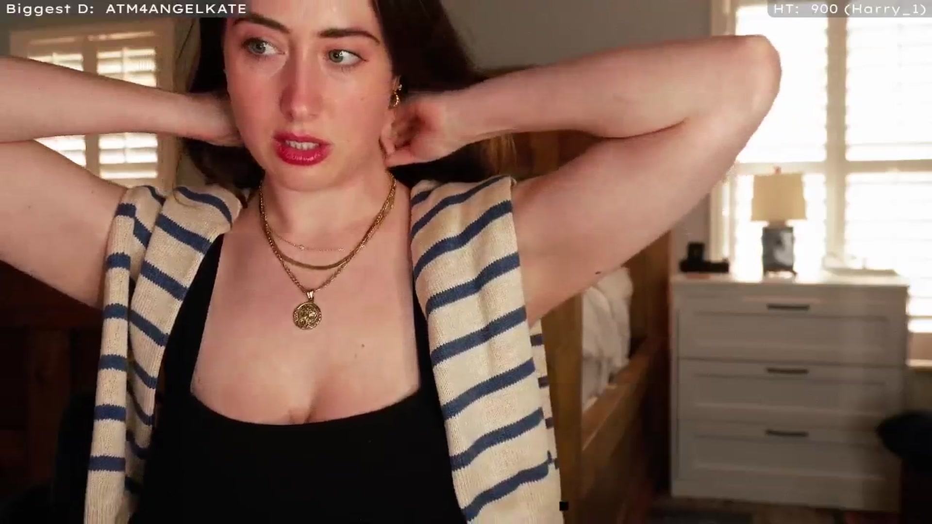 Gallery image thumbnail from PrincessKate's myfreecams stream on, 03/28/2025, 21:23 image 19 of 20