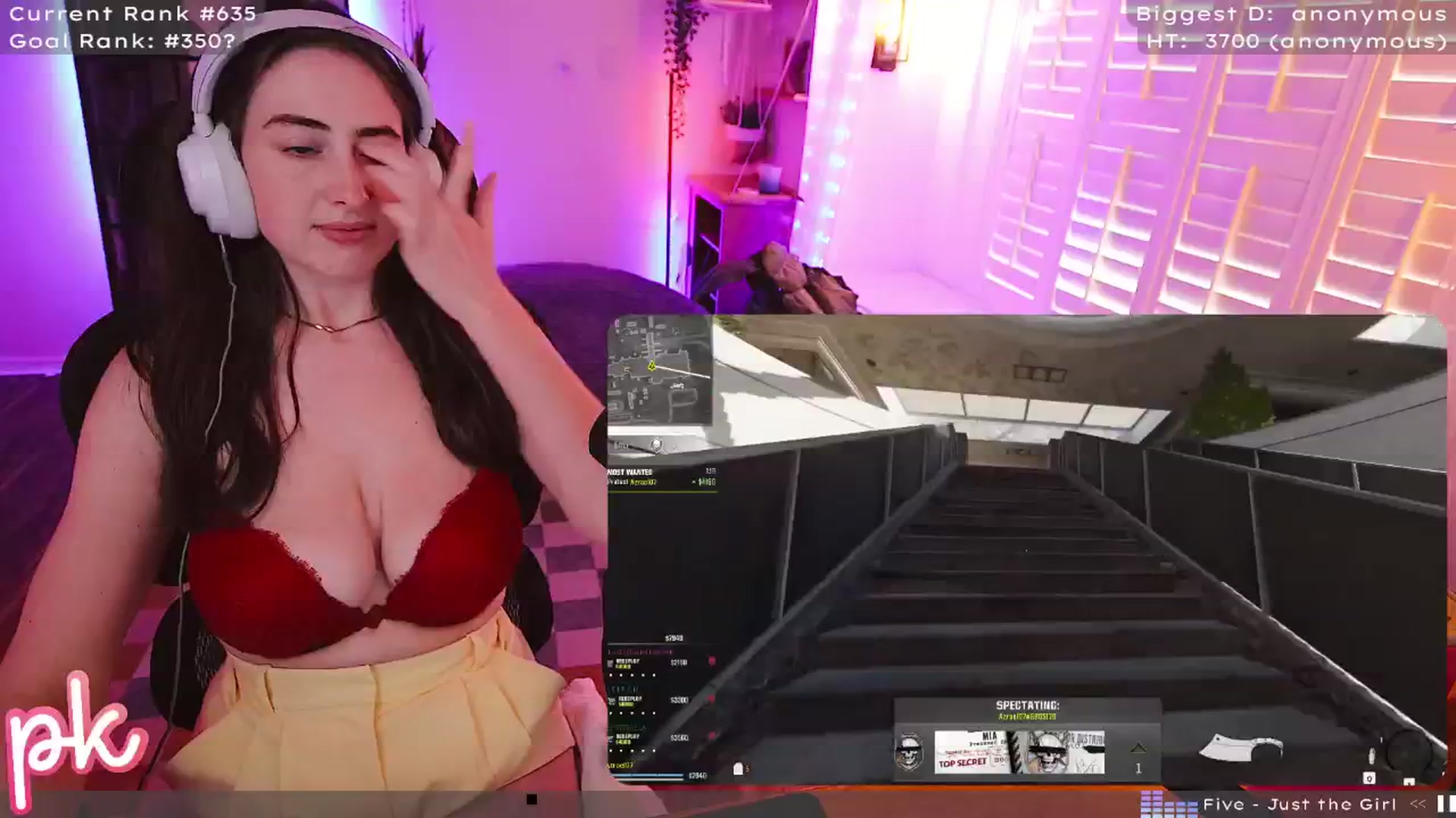Gallery image thumbnail from PrincessKate's myfreecams stream on, 05/29/2025, 22:07 image 12 of 20