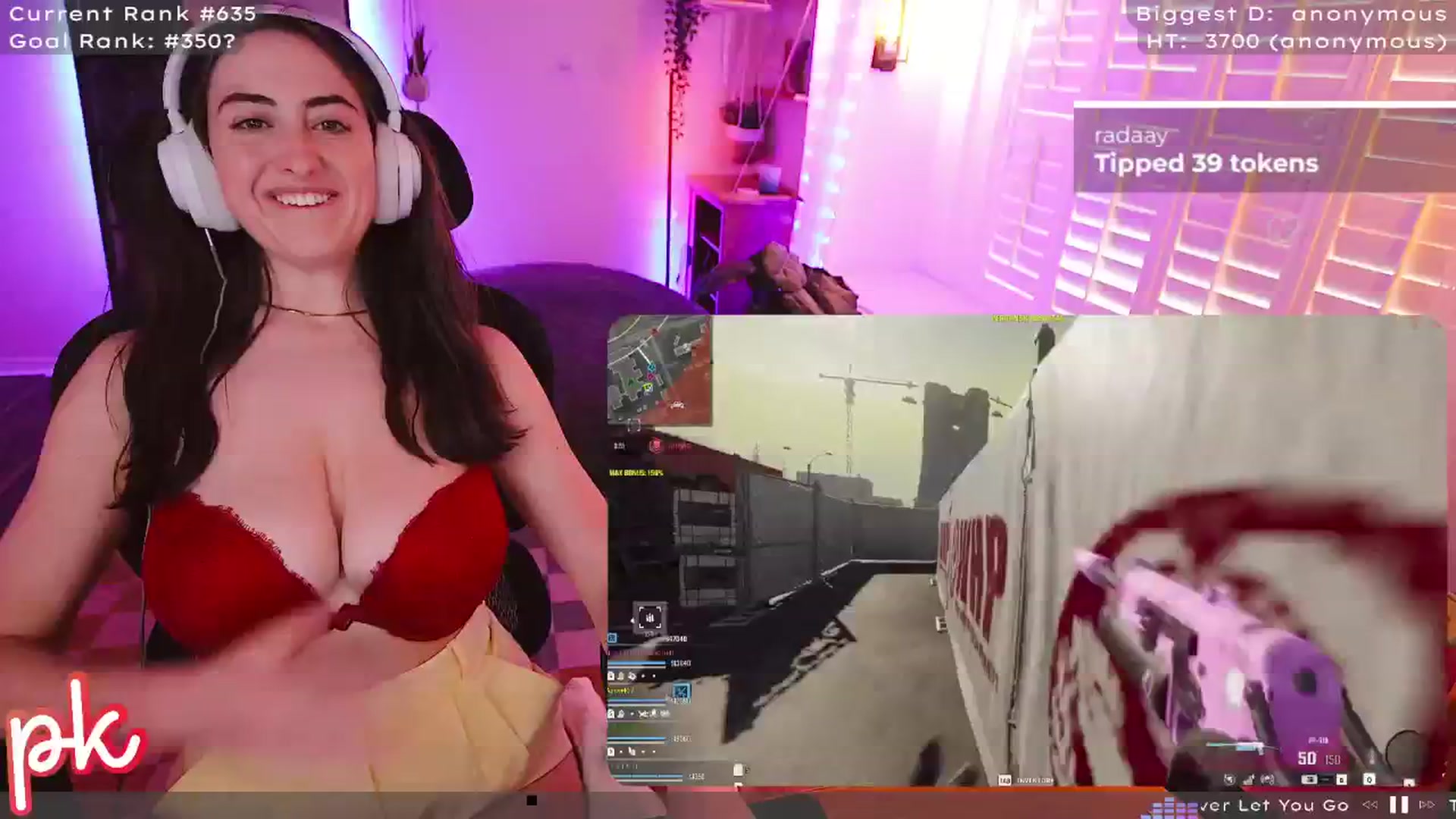 Gallery image thumbnail from PrincessKate's myfreecams stream on, 05/29/2025, 22:07 image 13 of 20