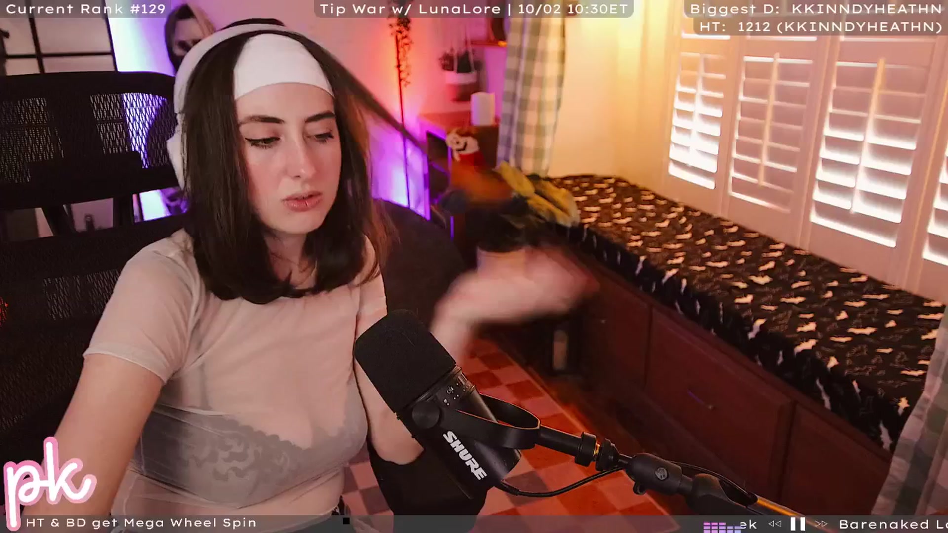 Gallery image thumbnail from PrincessKate's myfreecams stream on, 10/01/2025, 21:05 image 16 of 20