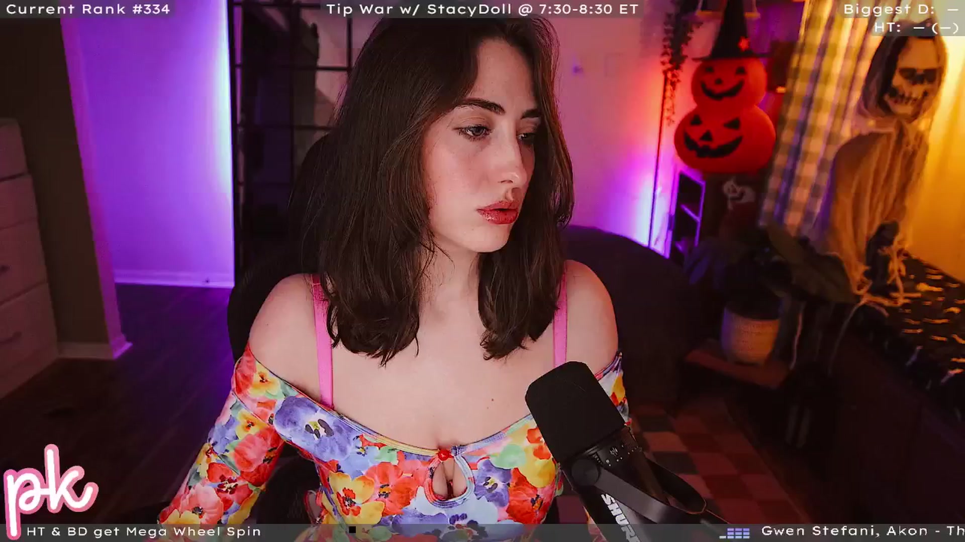 Gallery image thumbnail from PrincessKate's myfreecams stream on, 10/19/2025, 24:01 image 1 of 20