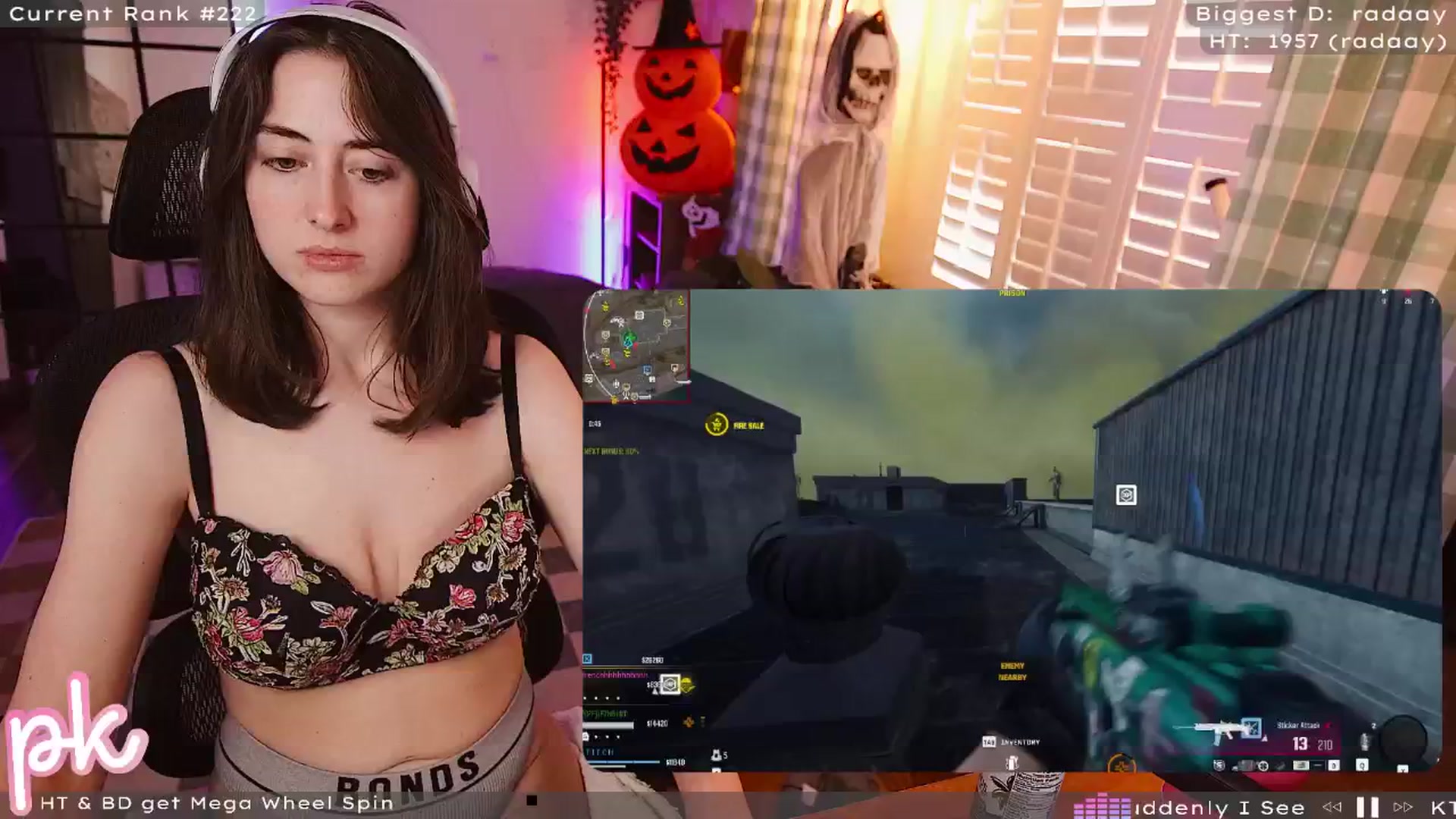 Gallery image thumbnail from PrincessKate's myfreecams stream on, 10/21/2025, 20:33 image 16 of 20