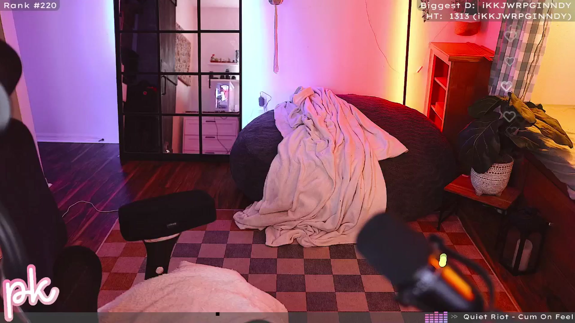 Gallery image thumbnail from PrincessKate's myfreecams stream on, 04/02/2026, 04:15 image 8 of 20