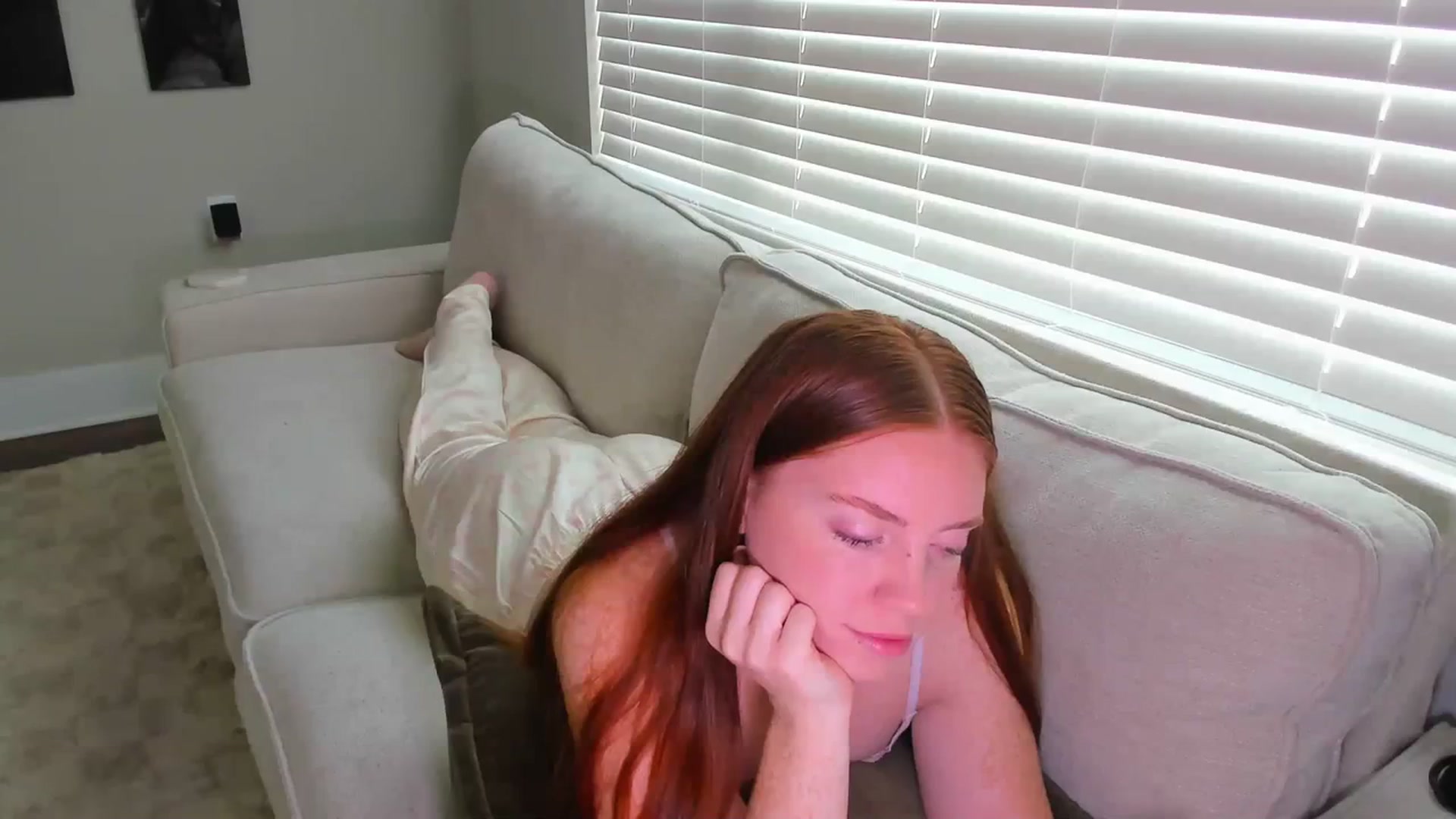 Gallery image thumbnail from PrincessNat's myfreecams stream on, 01/17/2024, 16:52 image 13 of 20