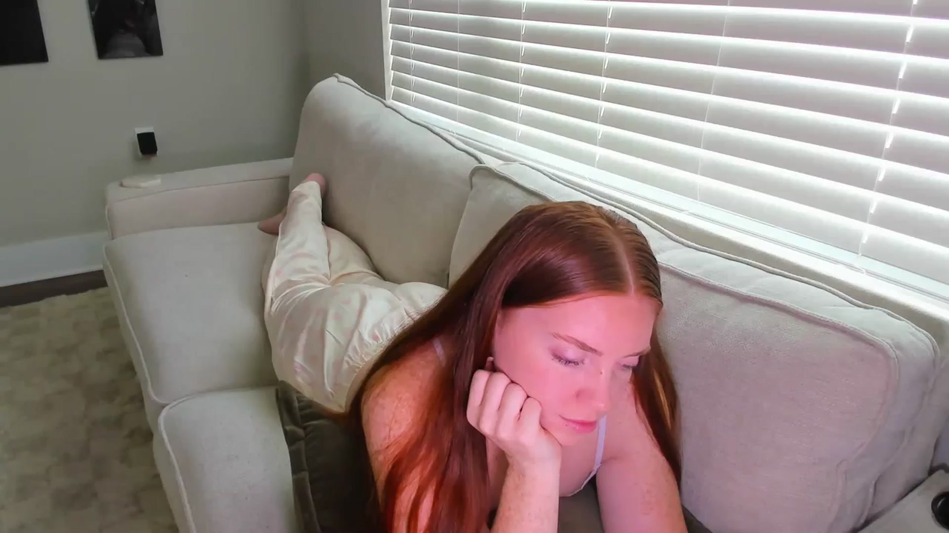 Gallery image thumbnail from PrincessNat's myfreecams stream on, 01/17/2024, 16:52 image 14 of 20