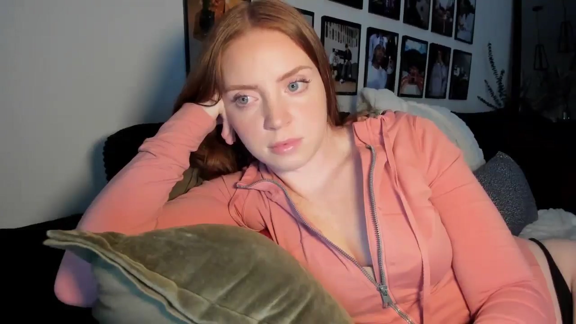 Gallery image thumbnail from PrincessNat's myfreecams stream on, 06/16/2025, 02:23 image 19 of 20