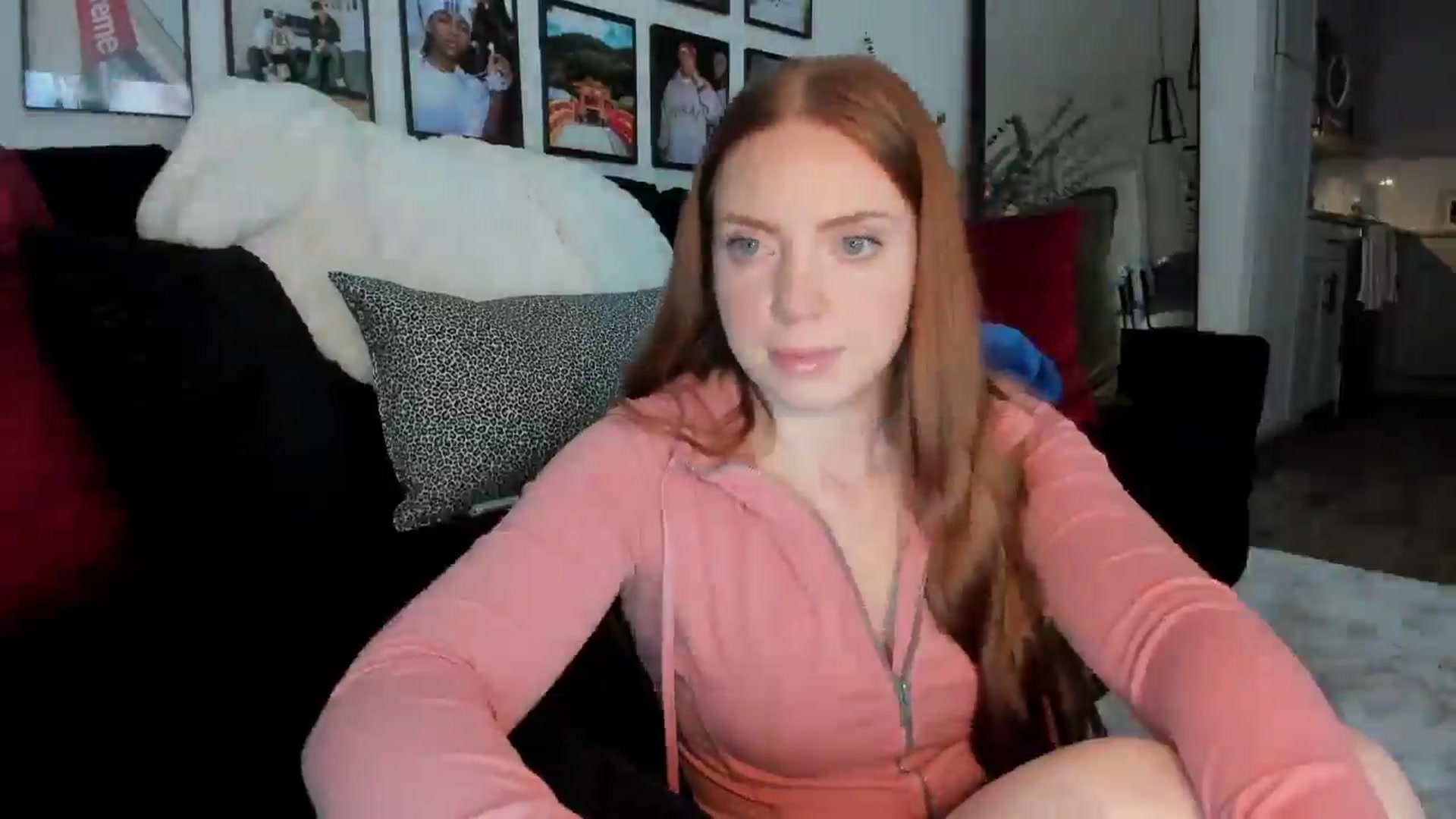 Gallery image thumbnail from PrincessNat's myfreecams stream on, 06/16/2025, 02:23 image 3 of 20