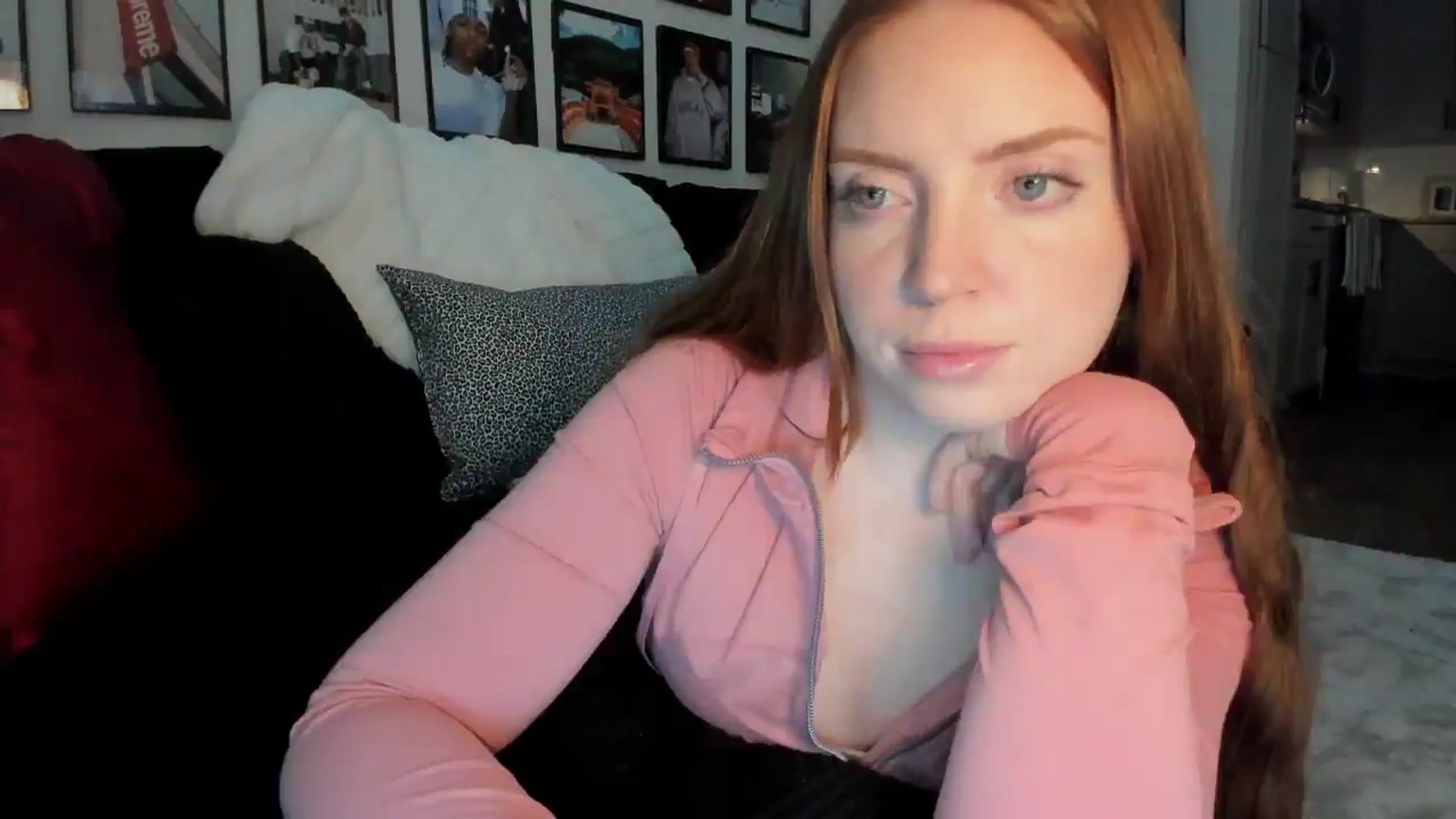 Gallery image thumbnail from PrincessNat's myfreecams stream on, 06/16/2025, 02:23 image 5 of 20