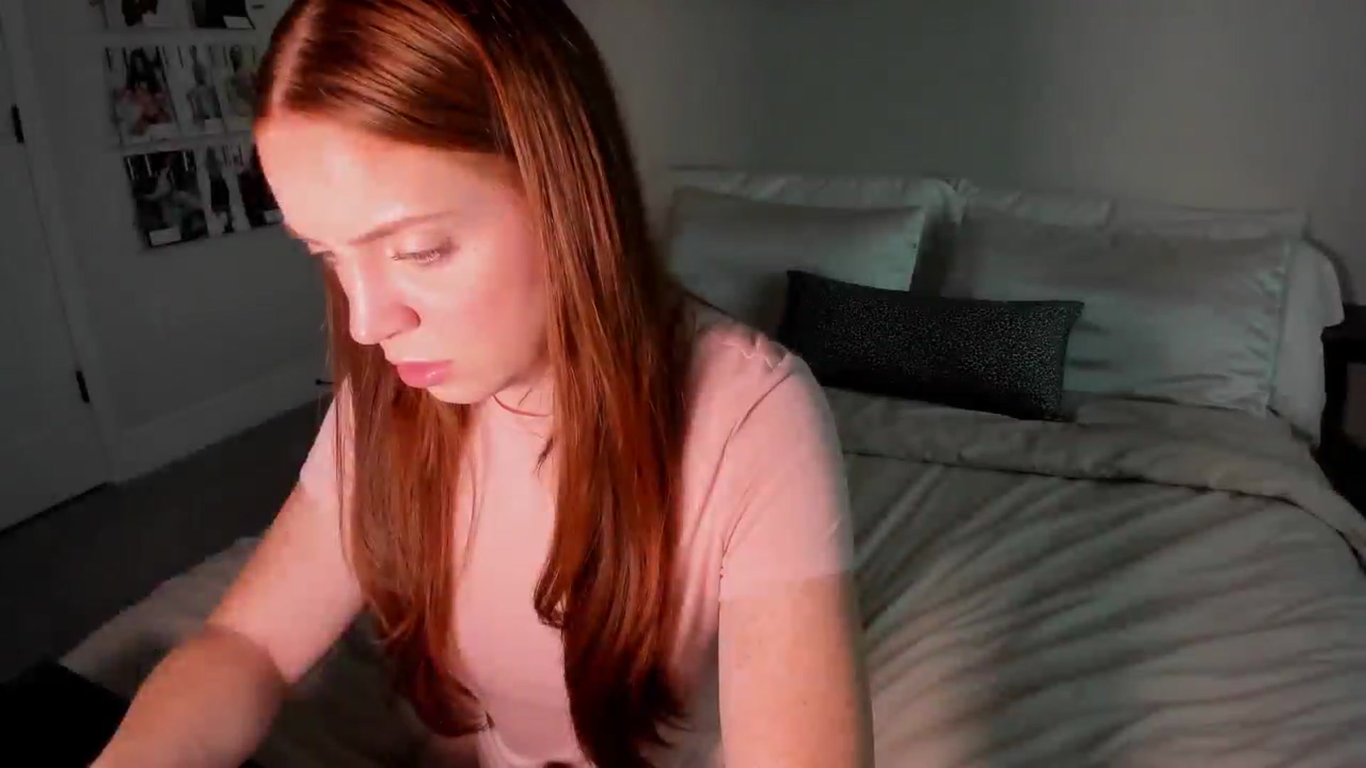 Gallery image thumbnail from PrincessNat's myfreecams stream on, 08/06/2025, 23:06 image 10 of 20