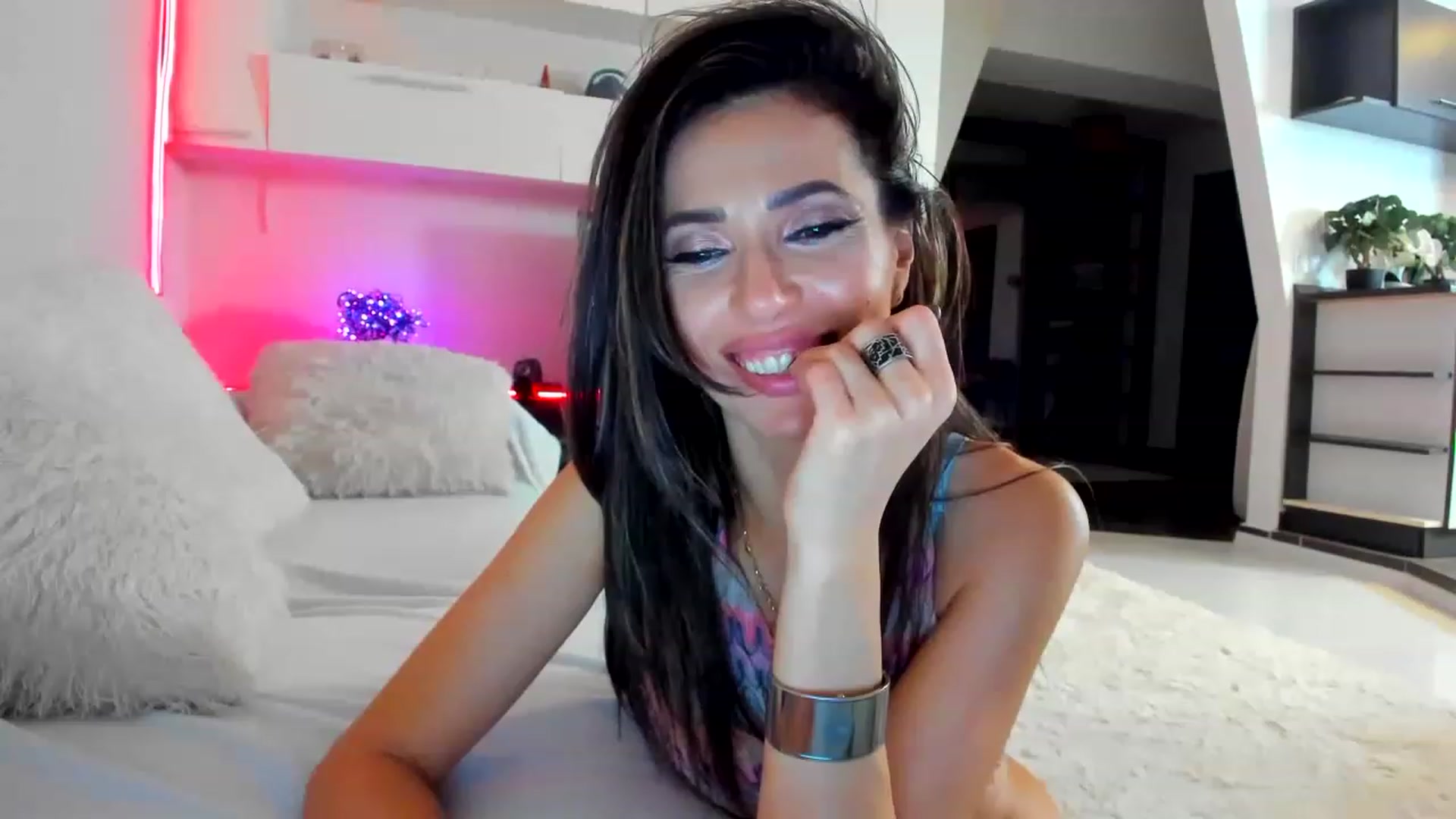 Gallery image thumbnail from PrincessPeggy's myfreecams stream on, 01/31/2023, 05:43 image 17 of 20