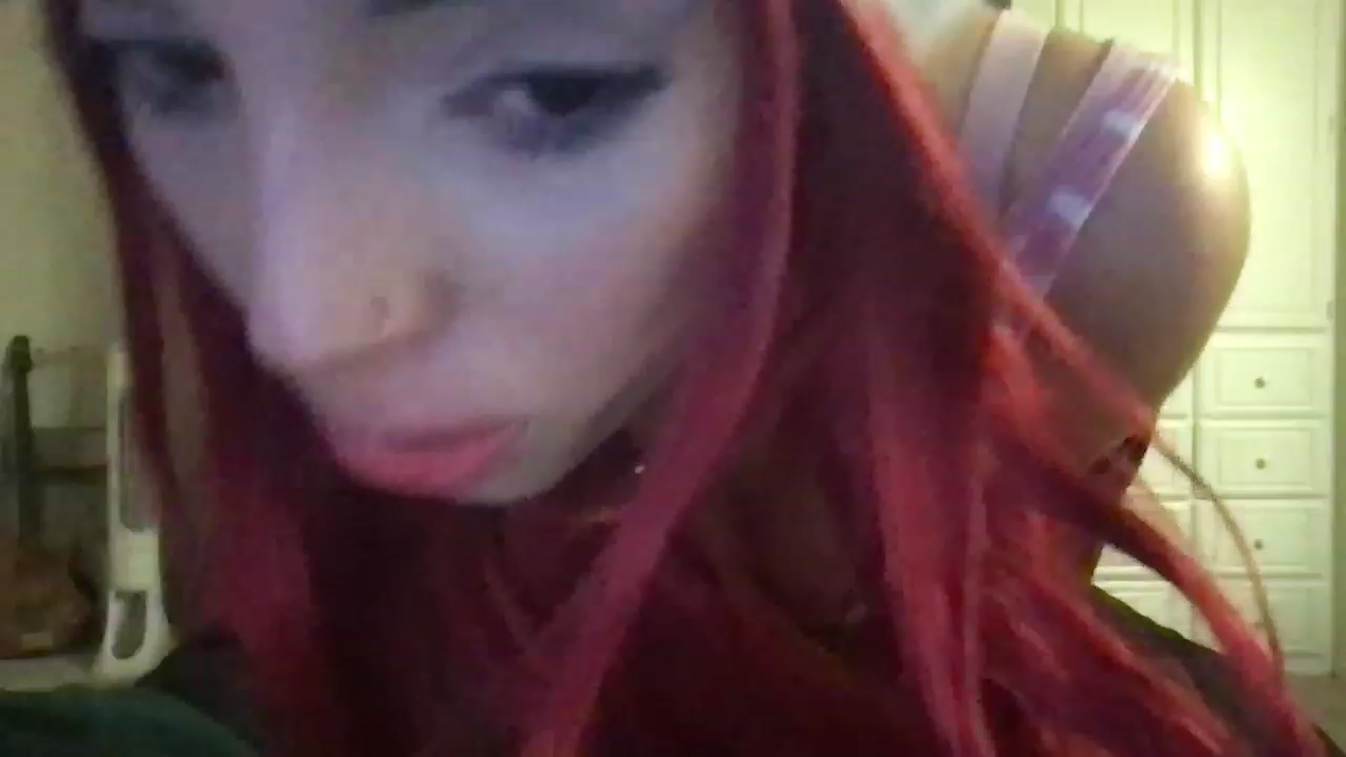 Gallery image thumbnail from PrincessRue's myfreecams stream on, 01/23/2023, 06:06 image 4 of 20